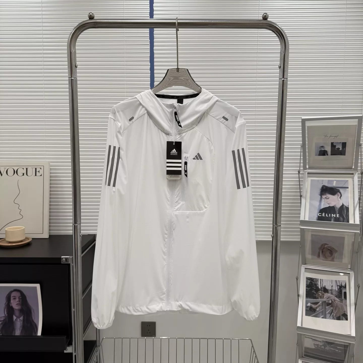 아디다스 삼선 후드 바람막이 자켓 상세 이미지 2