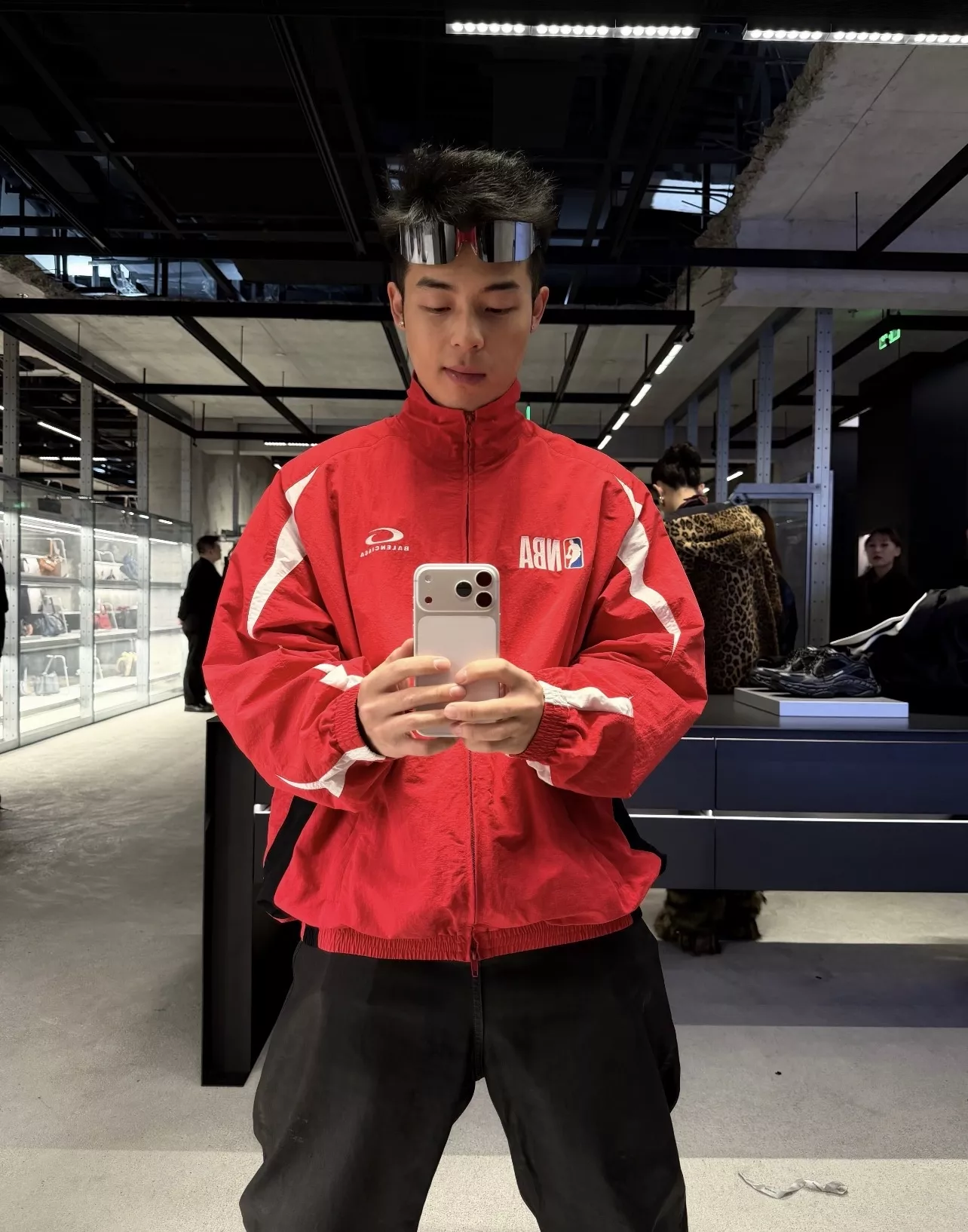 발렌시아가 NBA 협업 10번 스포츠 재킷 상세 이미지 33