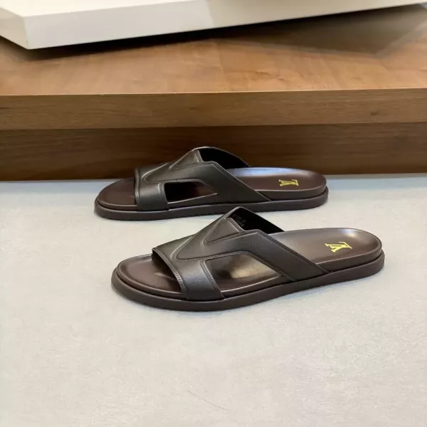 루이비통 모노그램 포인트 패디드 슬리퍼