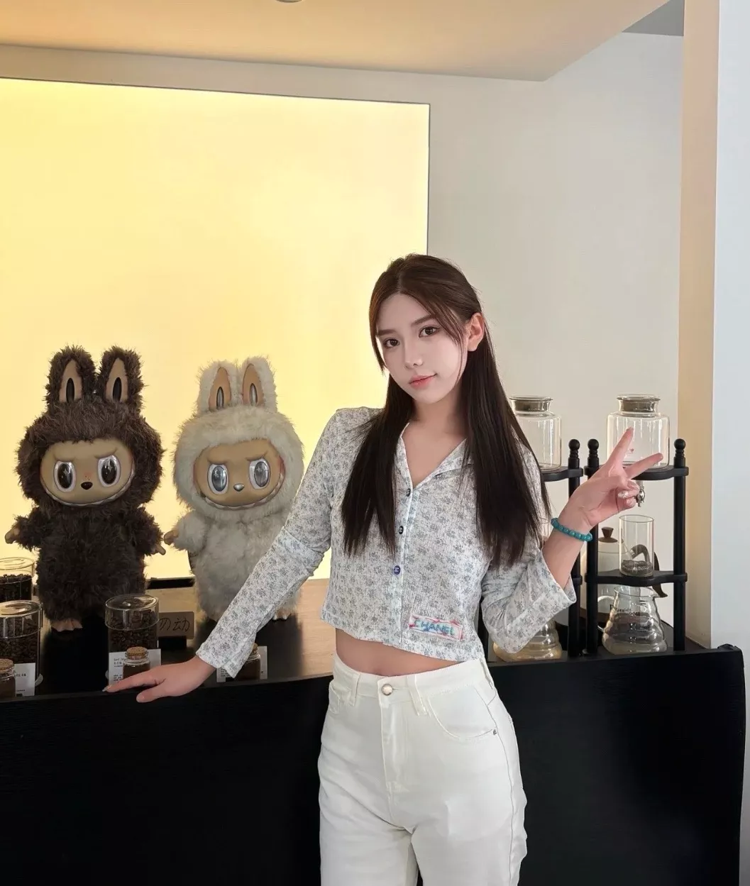 샤넬 빈티지 무드 블루 플라워 경량 가디건 상세 이미지 26