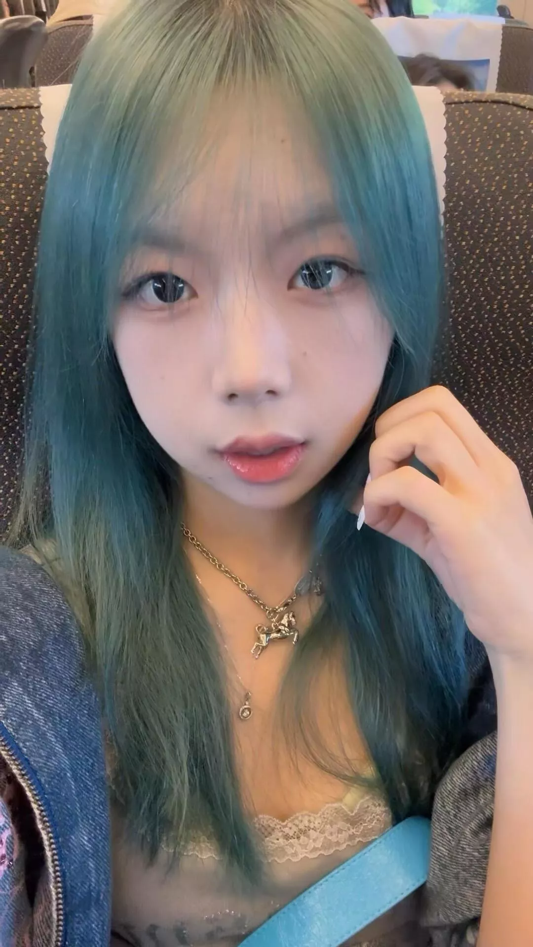 비비안웨스트우드 입체 조랑말 참 포인트 네크리스 상세 이미지 18