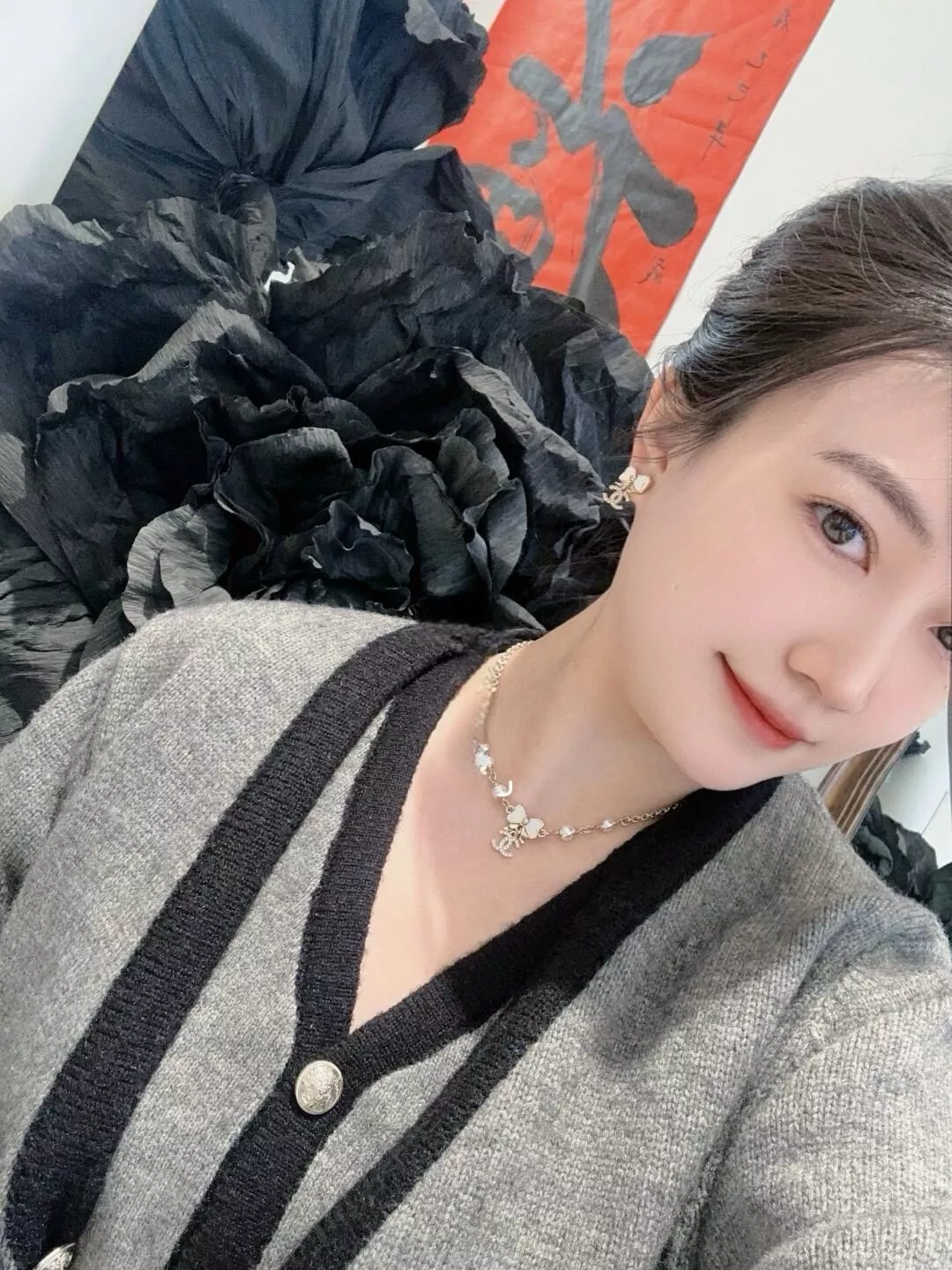 샤넬 진주 리본 장식 체인 네크리스 상세 이미지 22
