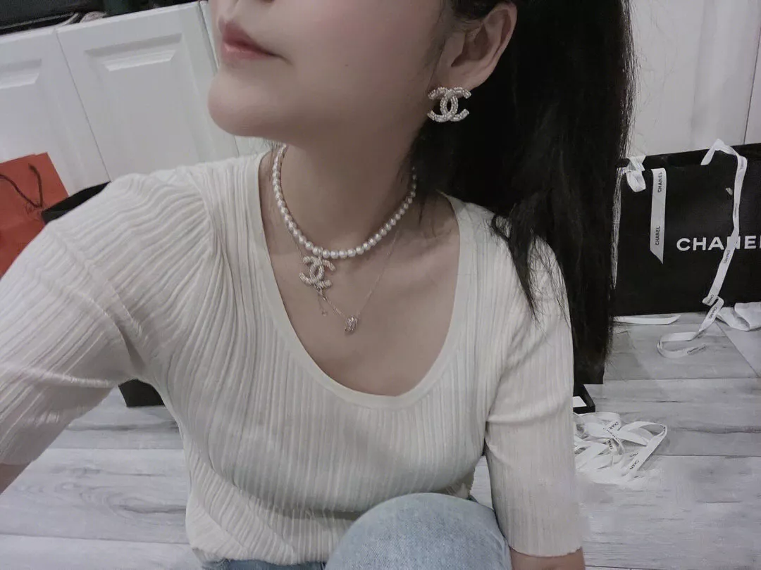 샤넬 더블 씨 큐빅 포인트 이어링 상세 이미지 18