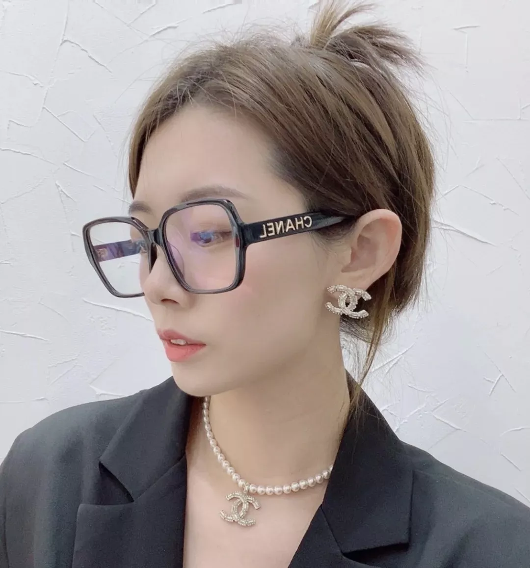 샤넬 더블 씨 큐빅 포인트 이어링 상세 이미지 19