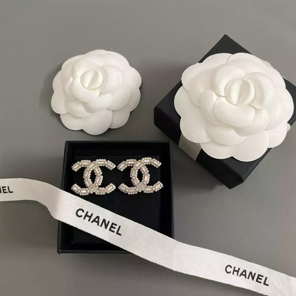 샤넬 더블 씨 큐빅 포인트 이어링
