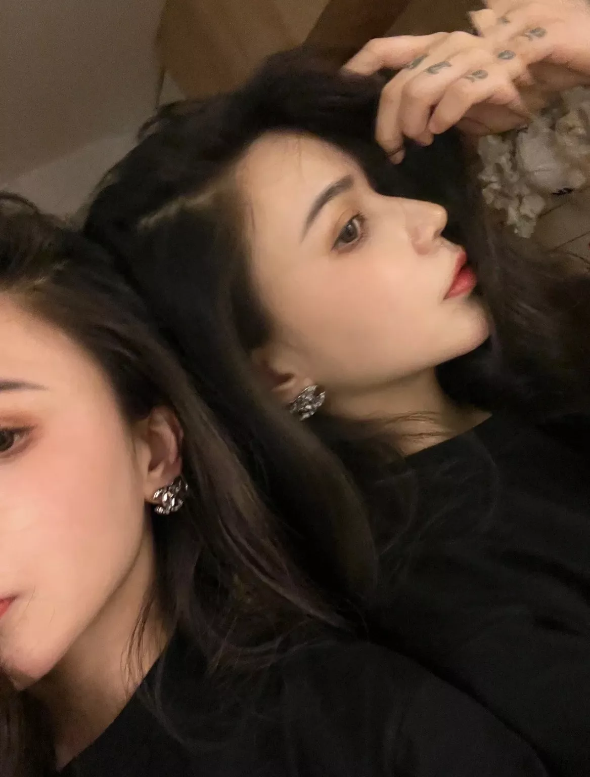 샤넬 비대칭 더블C 로고 이어 장식 상세 이미지 60
