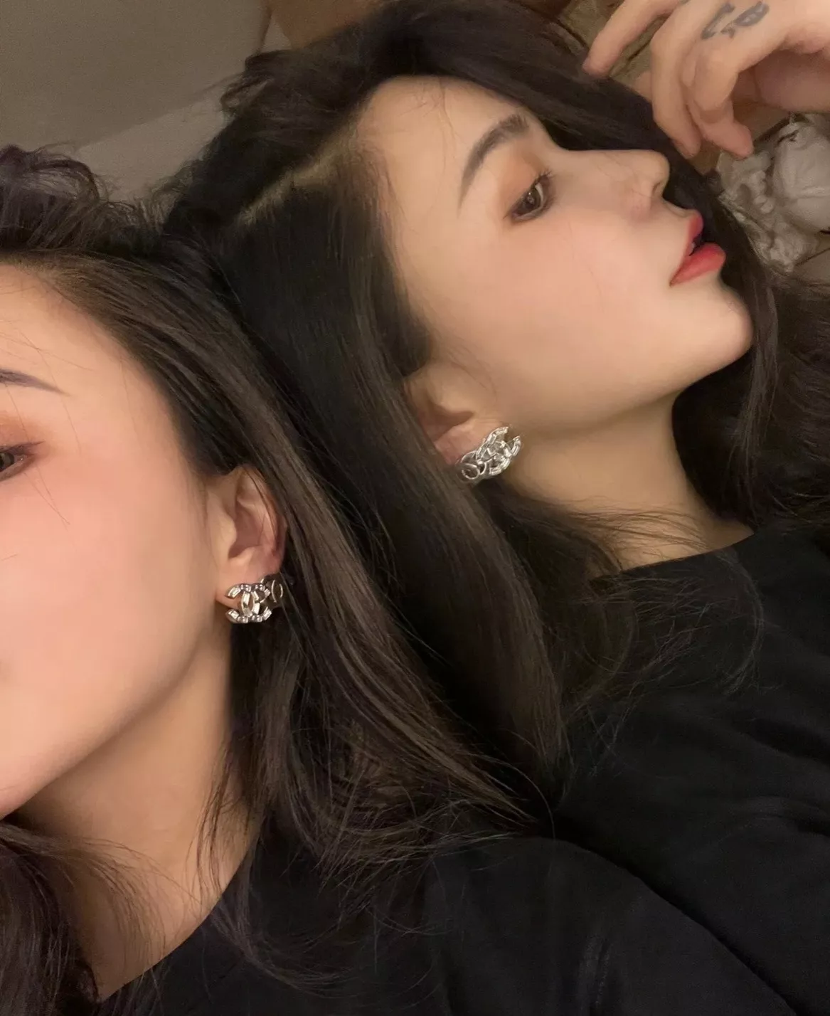 샤넬 비대칭 더블C 로고 이어 장식 상세 이미지 61