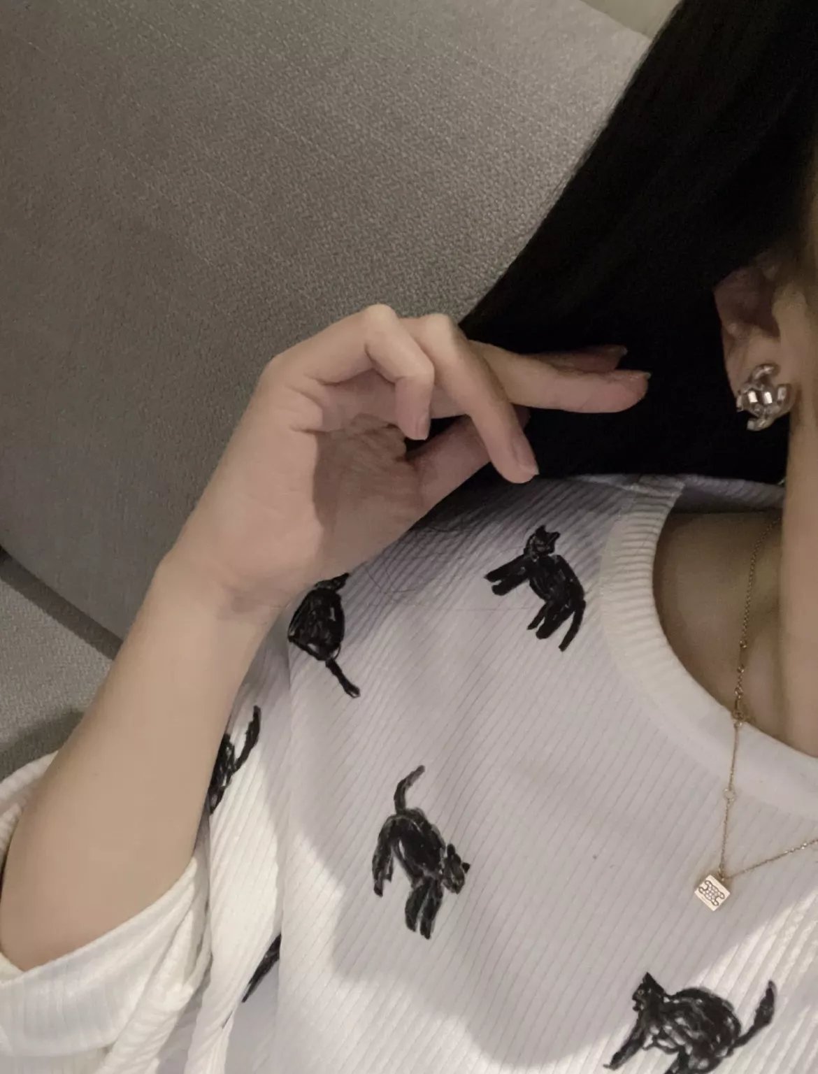 샤넬 비대칭 더블C 로고 이어 장식 상세 이미지 49
