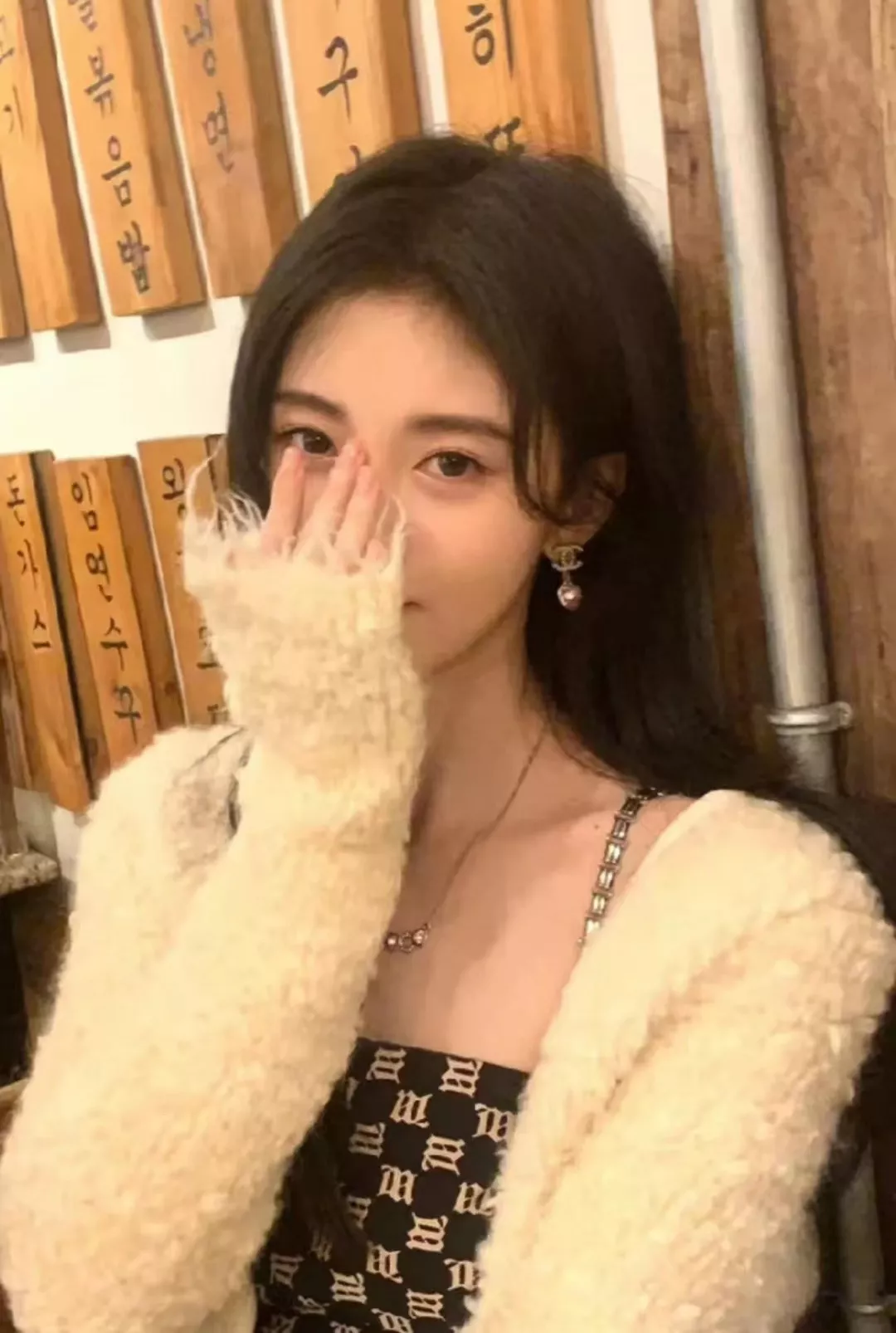 샤넬 핑크 하트 드롭 이어 장식 상세 이미지 40