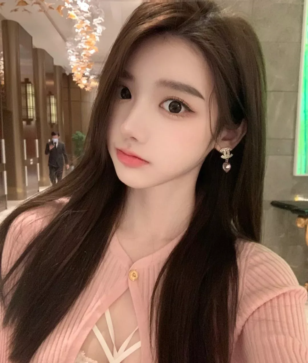 샤넬 핑크 하트 드롭 이어 장식 상세 이미지 33