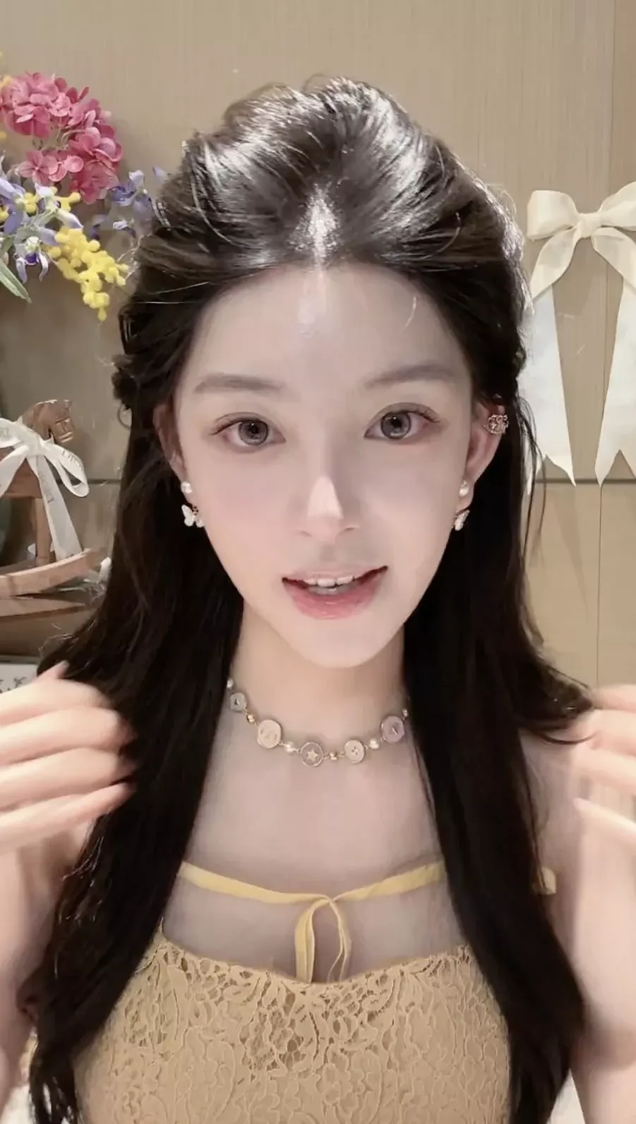 디올 파스텔 라운드 참 네크리스 상세 이미지 15