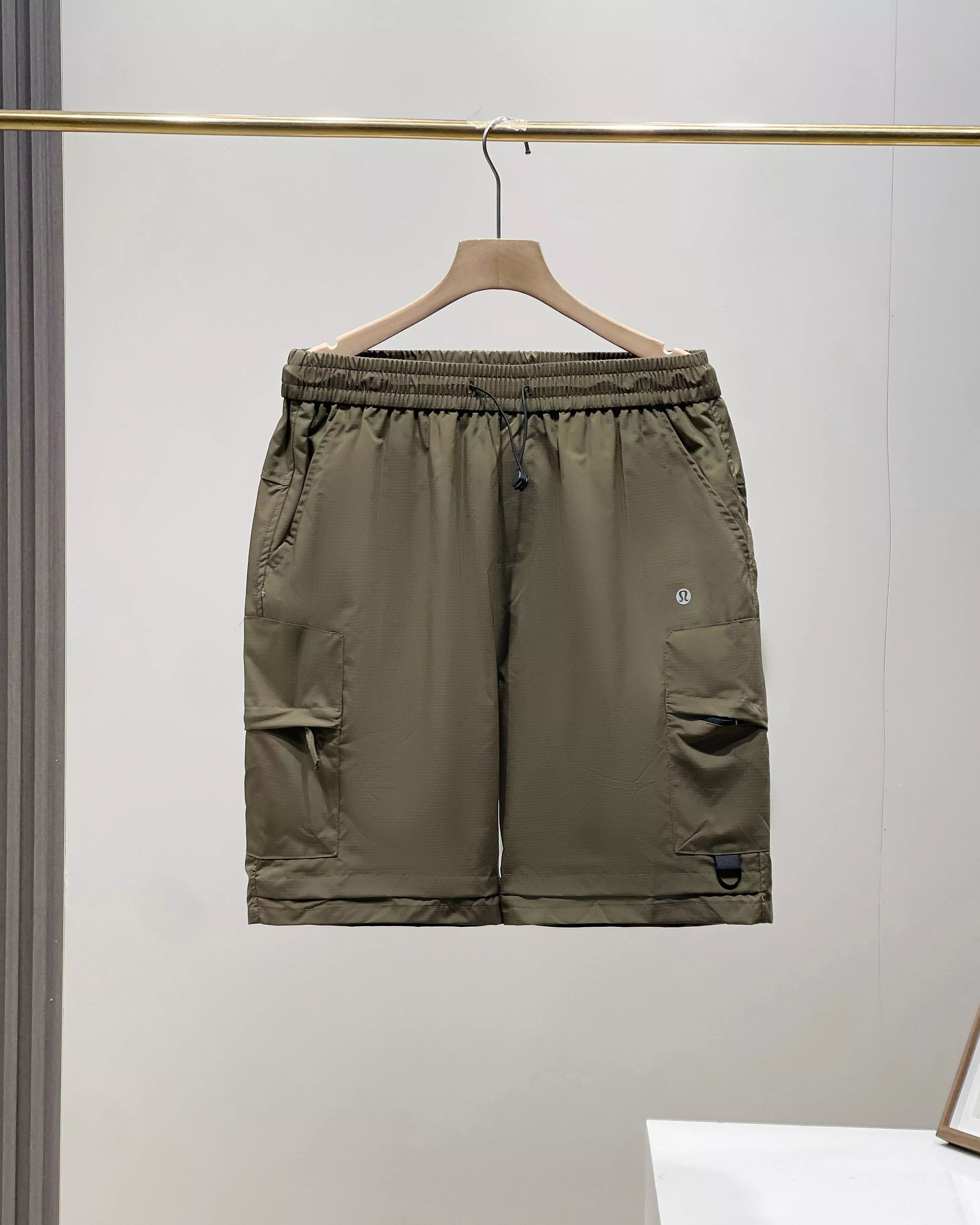 룰루레몬 커플 멀티포켓 아웃도어 기능성 쇼츠 상세 이미지 3