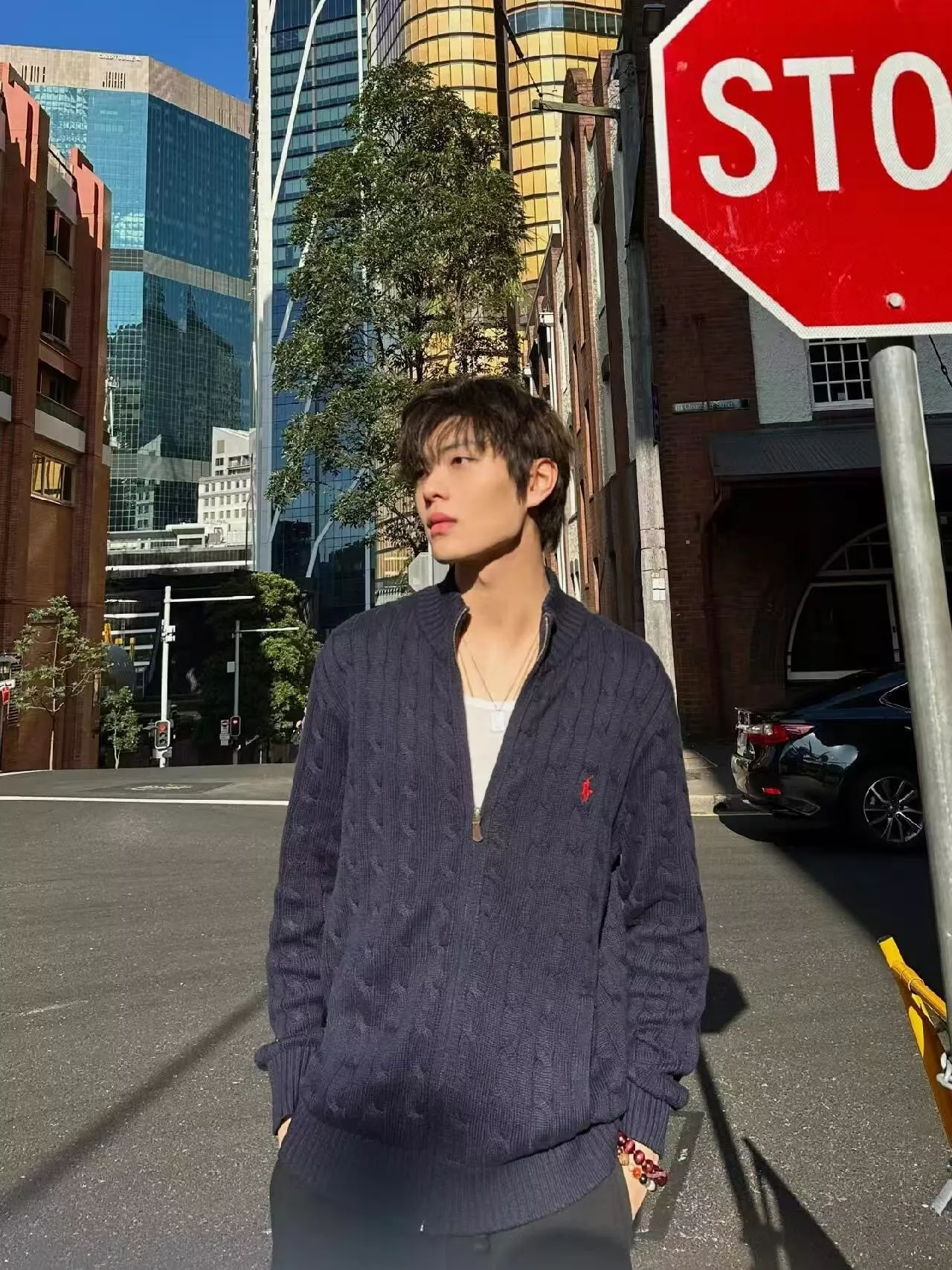 랄프로렌 클래식 로고 자수 집업 니트 상세 이미지 19