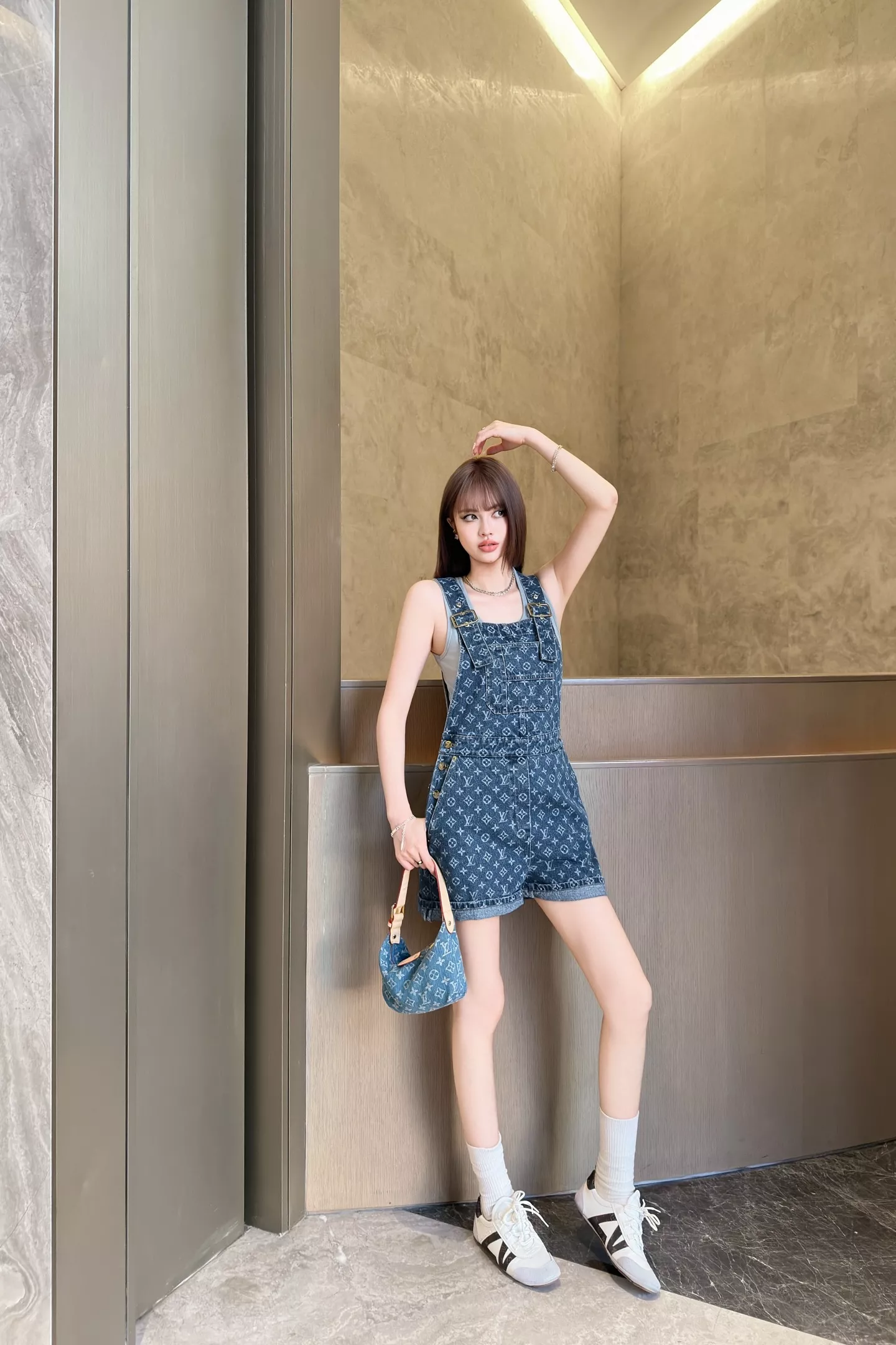루이비통 모노그램 워싱 데님 오버롤 숏팬츠 상세 이미지 103