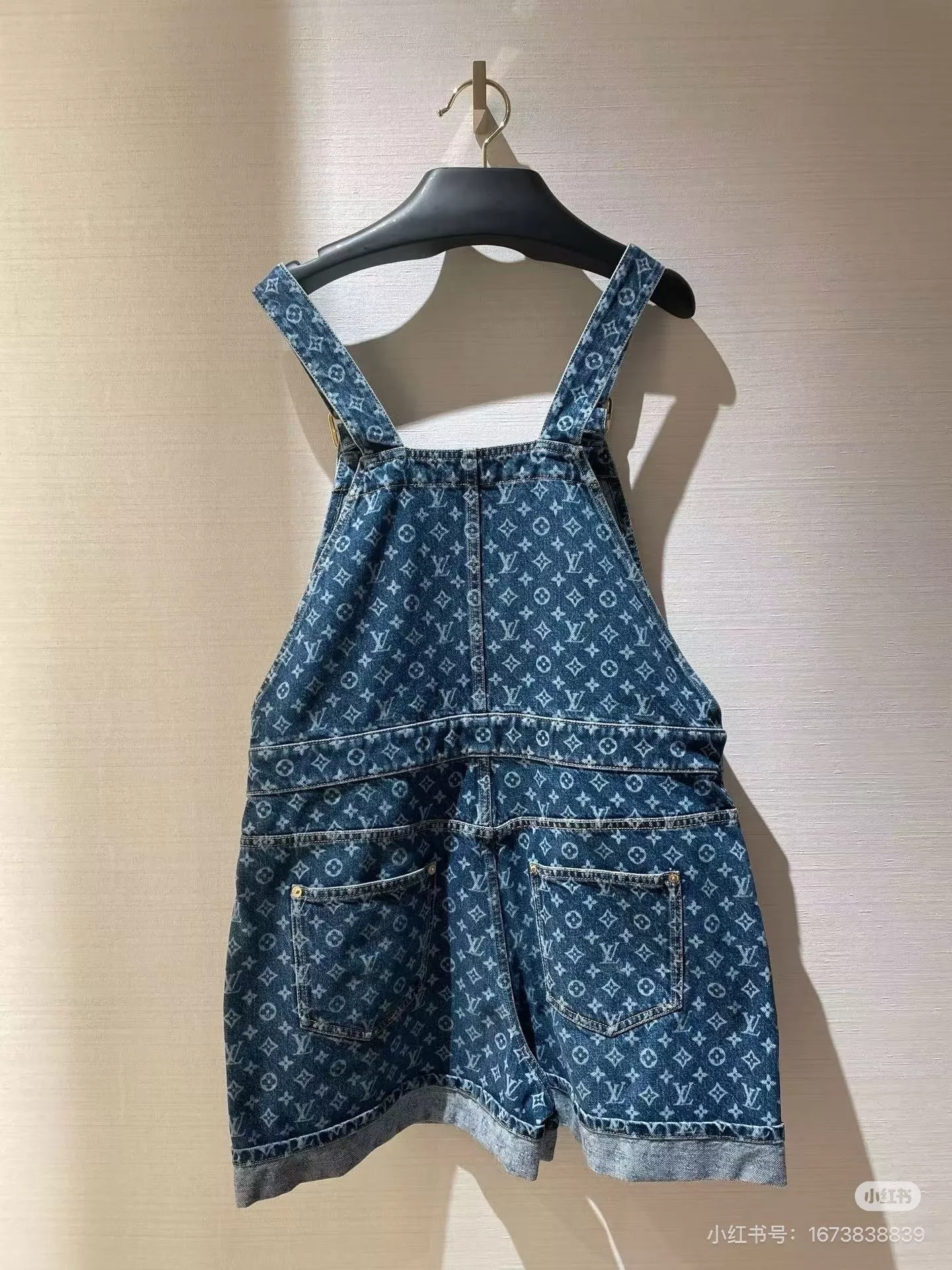 루이비통 모노그램 워싱 데님 오버롤 숏팬츠 상세 이미지 92