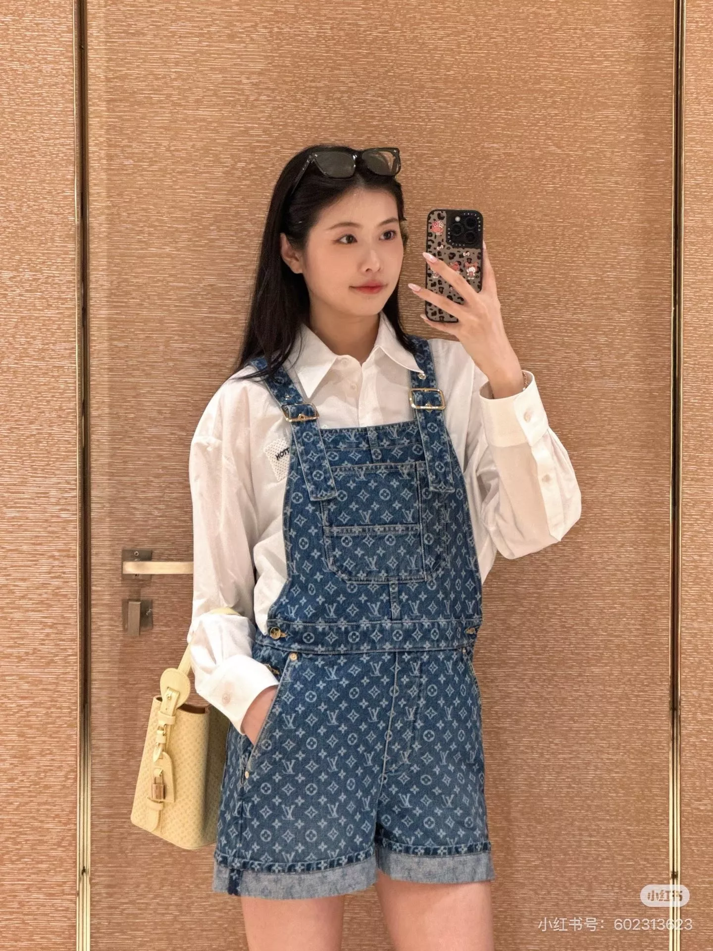 루이비통 모노그램 워싱 데님 오버롤 숏팬츠 상세 이미지 40