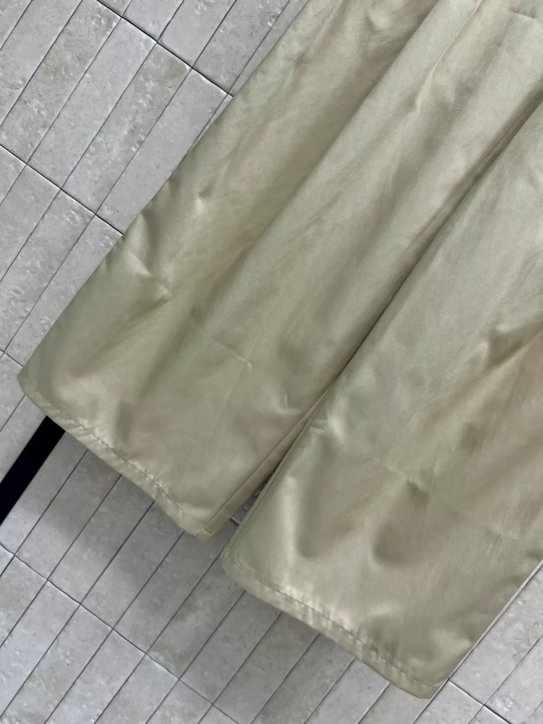 로에베 카키 컬러 와이드 카고 팬츠 상세 이미지 4