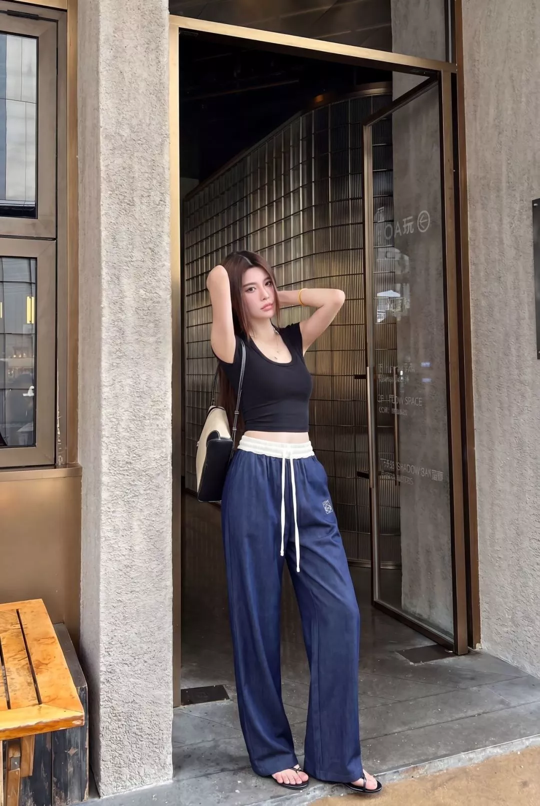 로에베 배색 허리밴드 와이드 팬츠 상세 이미지 18