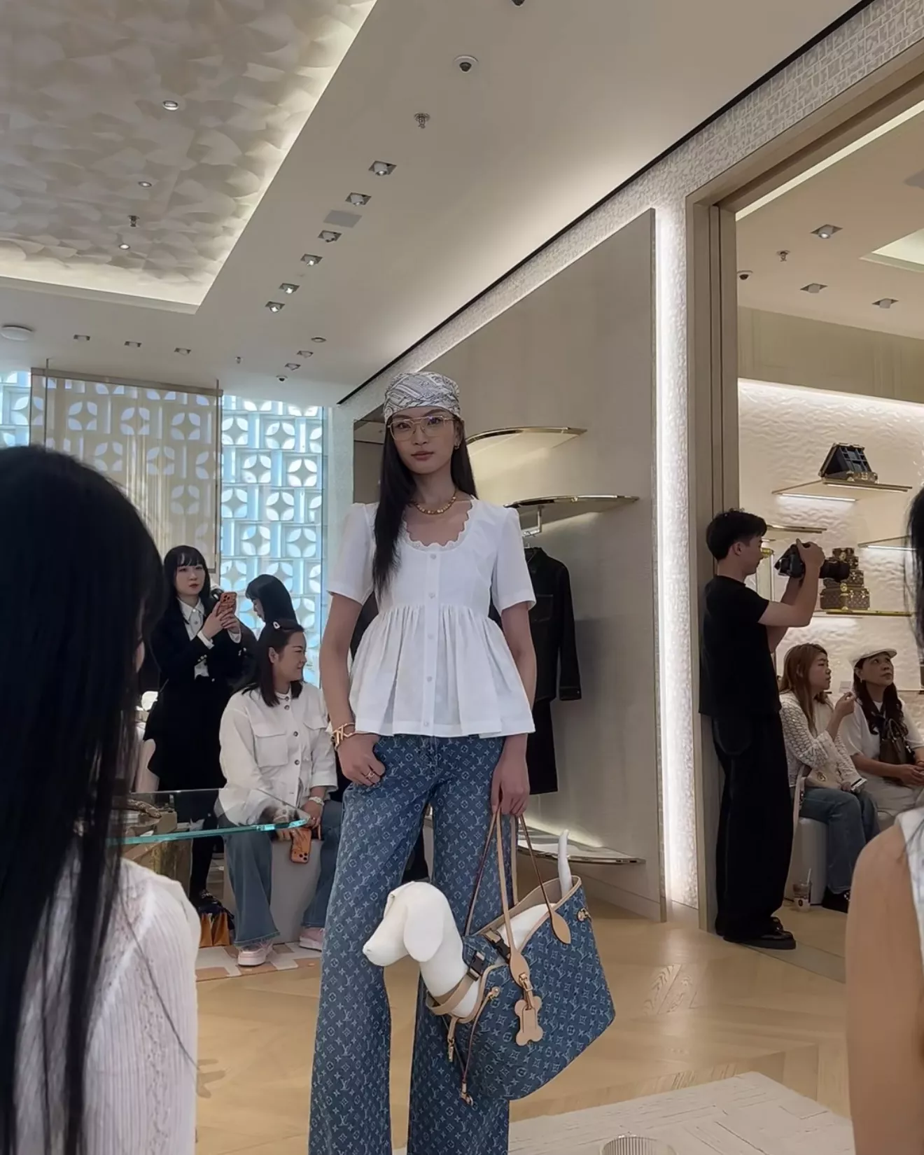 루이비통 화이트 자카드 밴딩 스커트 상세 이미지 15