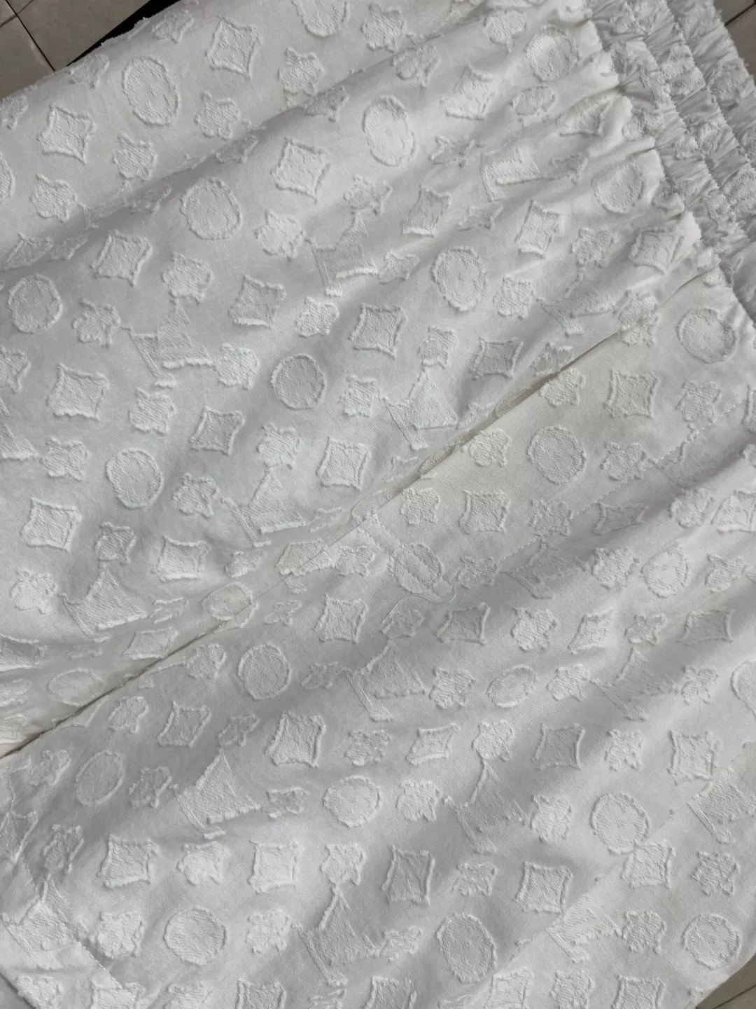 루이비통 화이트 자카드 밴딩 스커트 상세 이미지 3