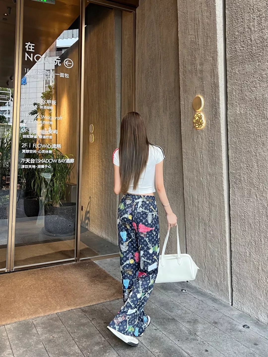 루이비통 여름 시즌 프린트 와이드 팬츠 상세 이미지 18