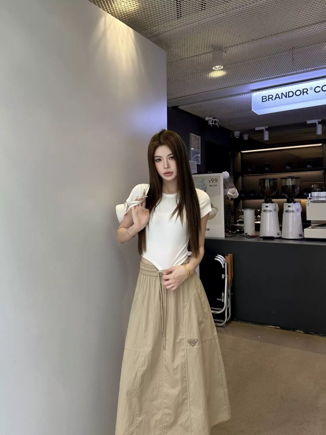 프라다 스트링 카고 플레어 스커트 상세 이미지 22