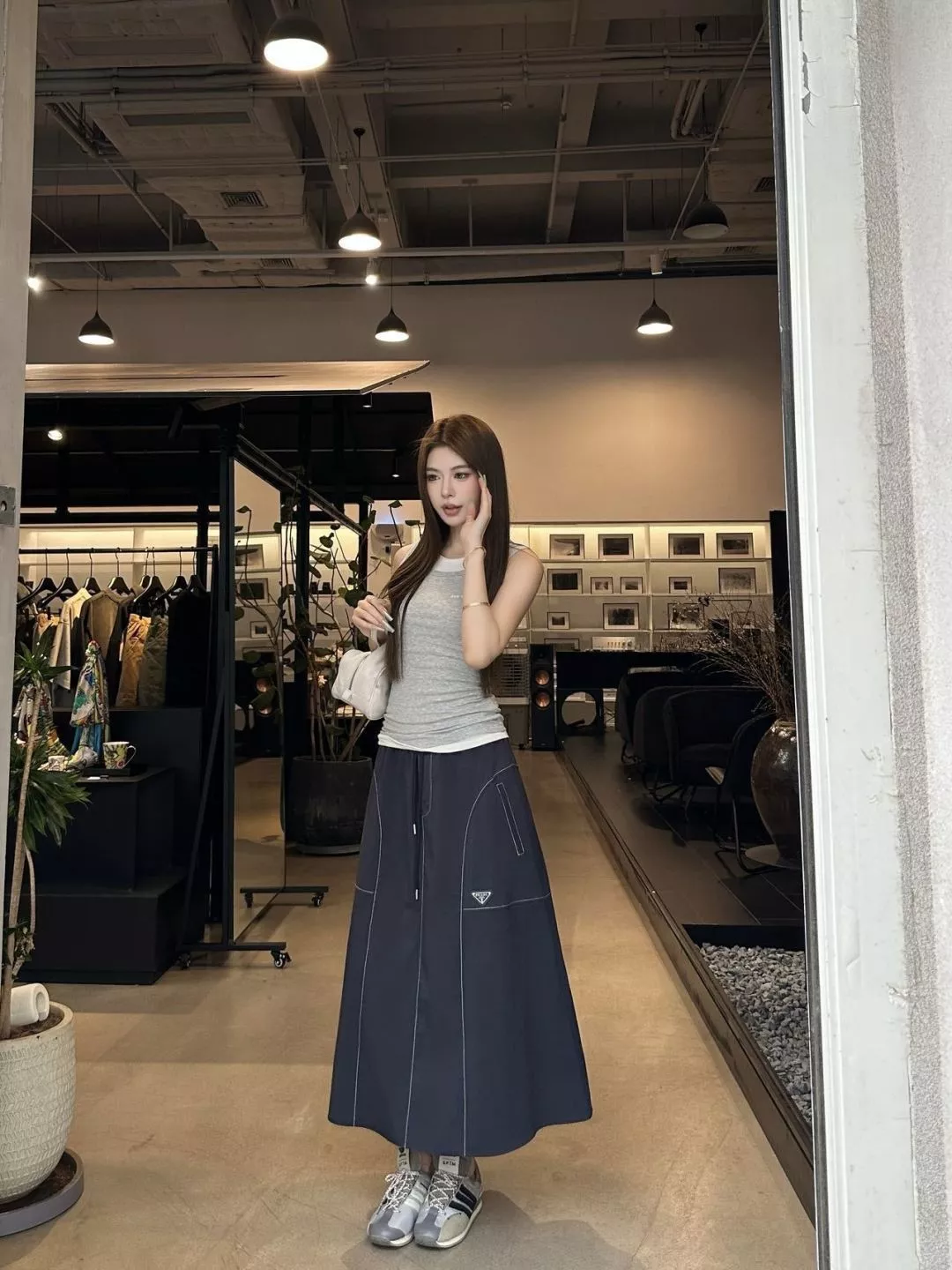 프라다 스트링 카고 플레어 스커트 상세 이미지 13