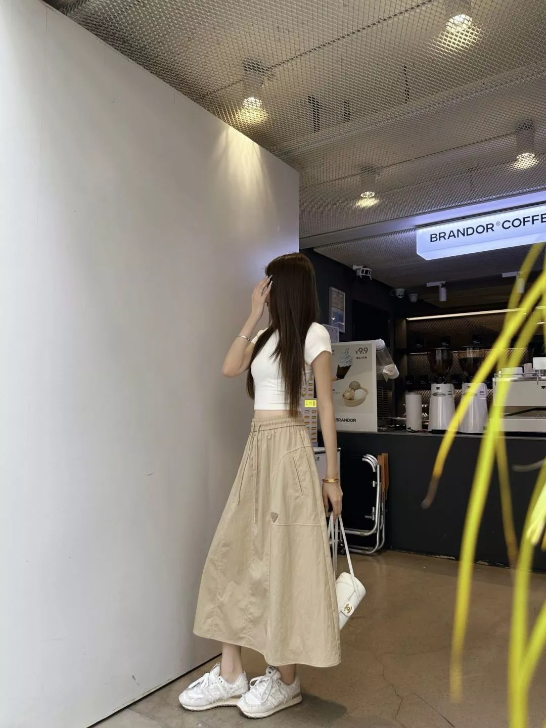 프라다 스트링 카고 플레어 스커트 상세 이미지 25
