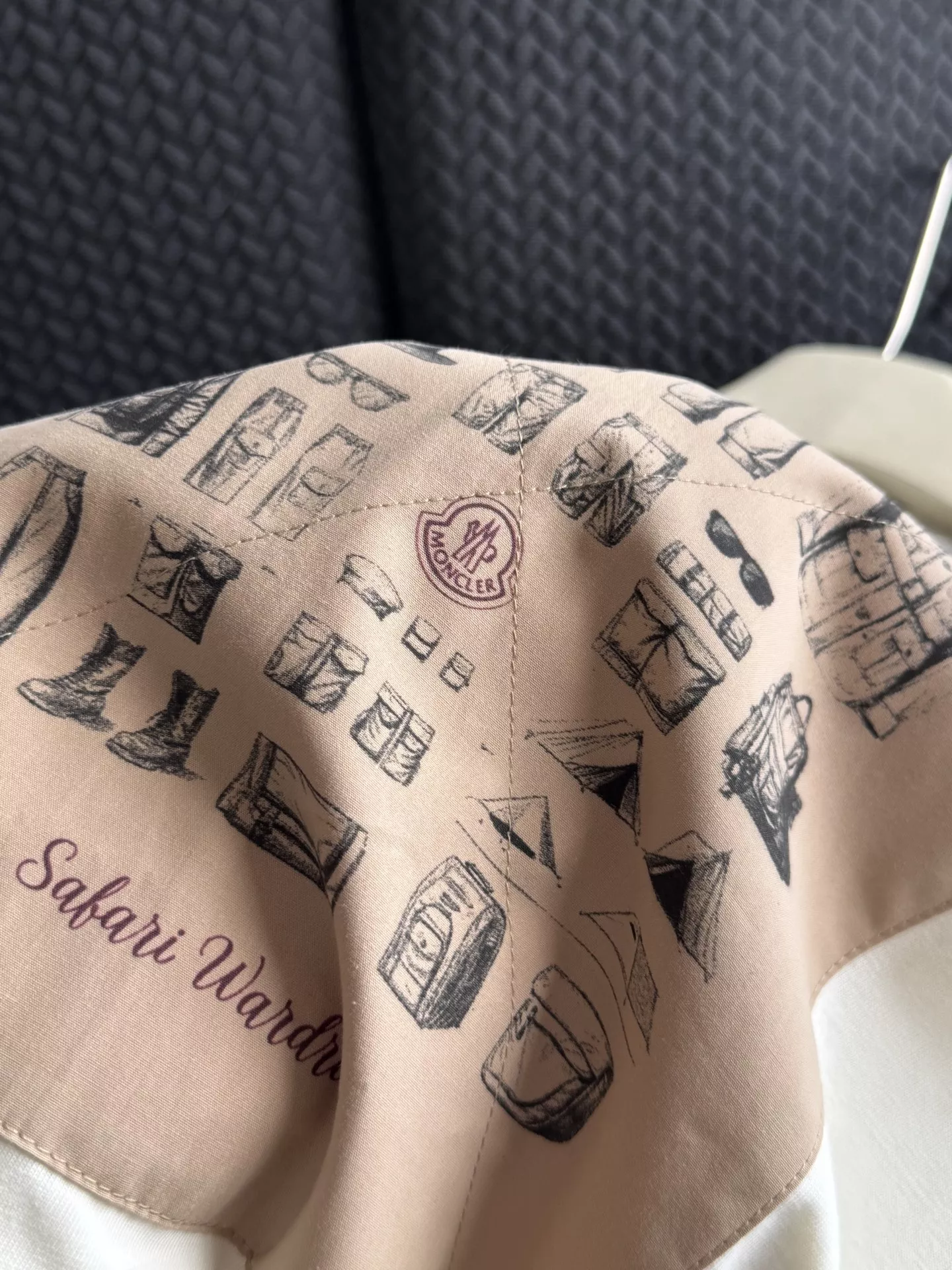 몽클레어 패치 로고 코튼 반팔 상의 상세 이미지 30