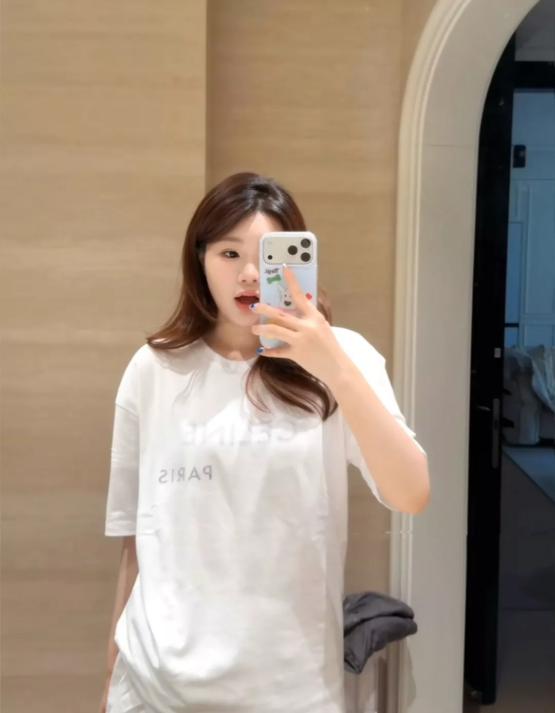셀린느 더블 로고 포인트 루즈핏 티 상세 이미지 18