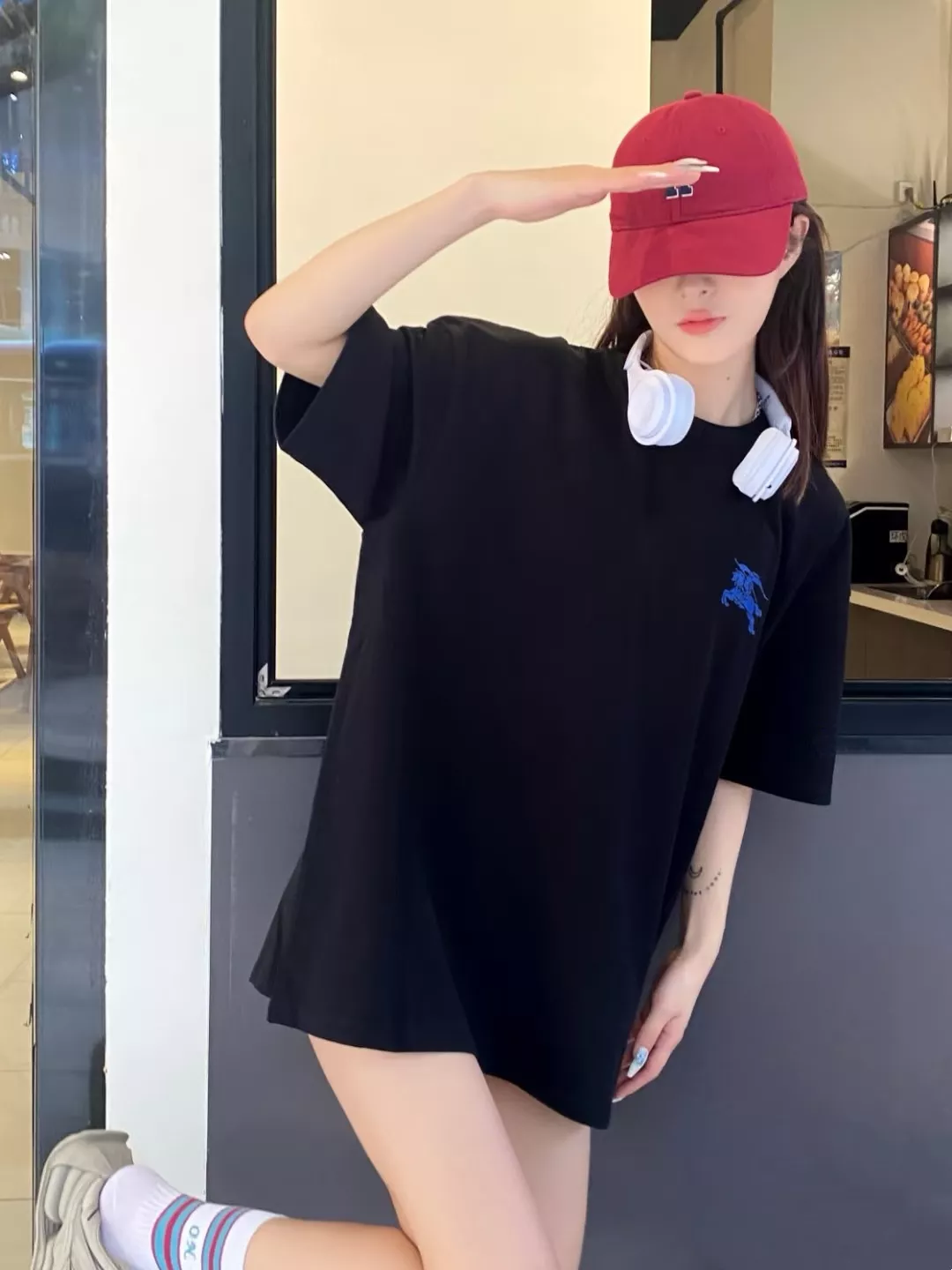 버버리 블루 라벨 전마 자수 오버핏 반팔 상의 상세 이미지 29