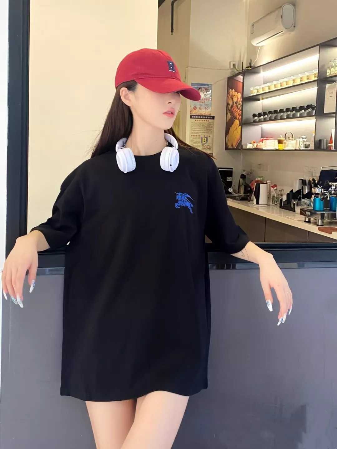 버버리 블루 라벨 전마 자수 오버핏 반팔 상의 상세 이미지 30