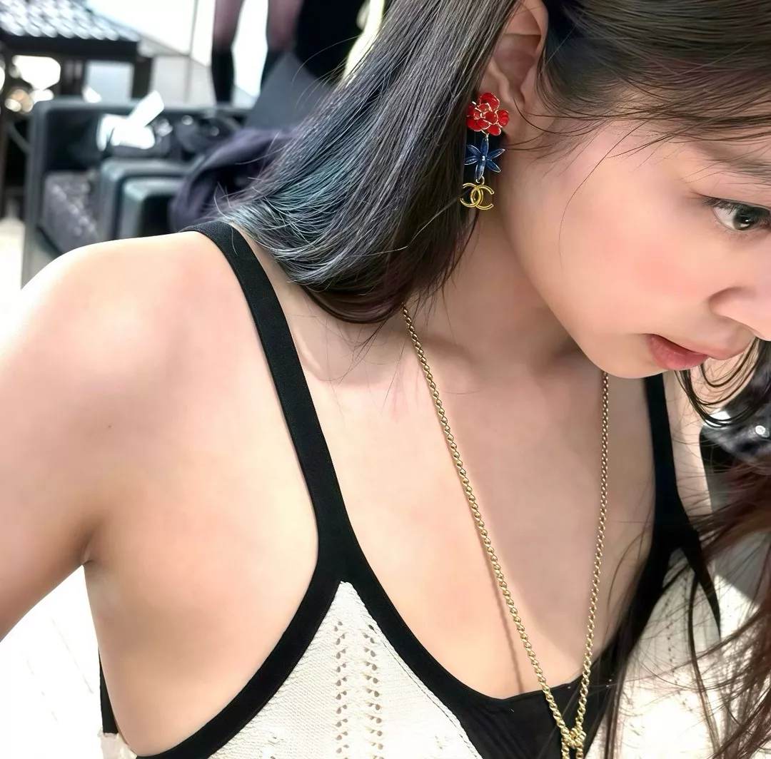 샤넬 플라워 스타 장식 이어 액세서리 상세 이미지 15
