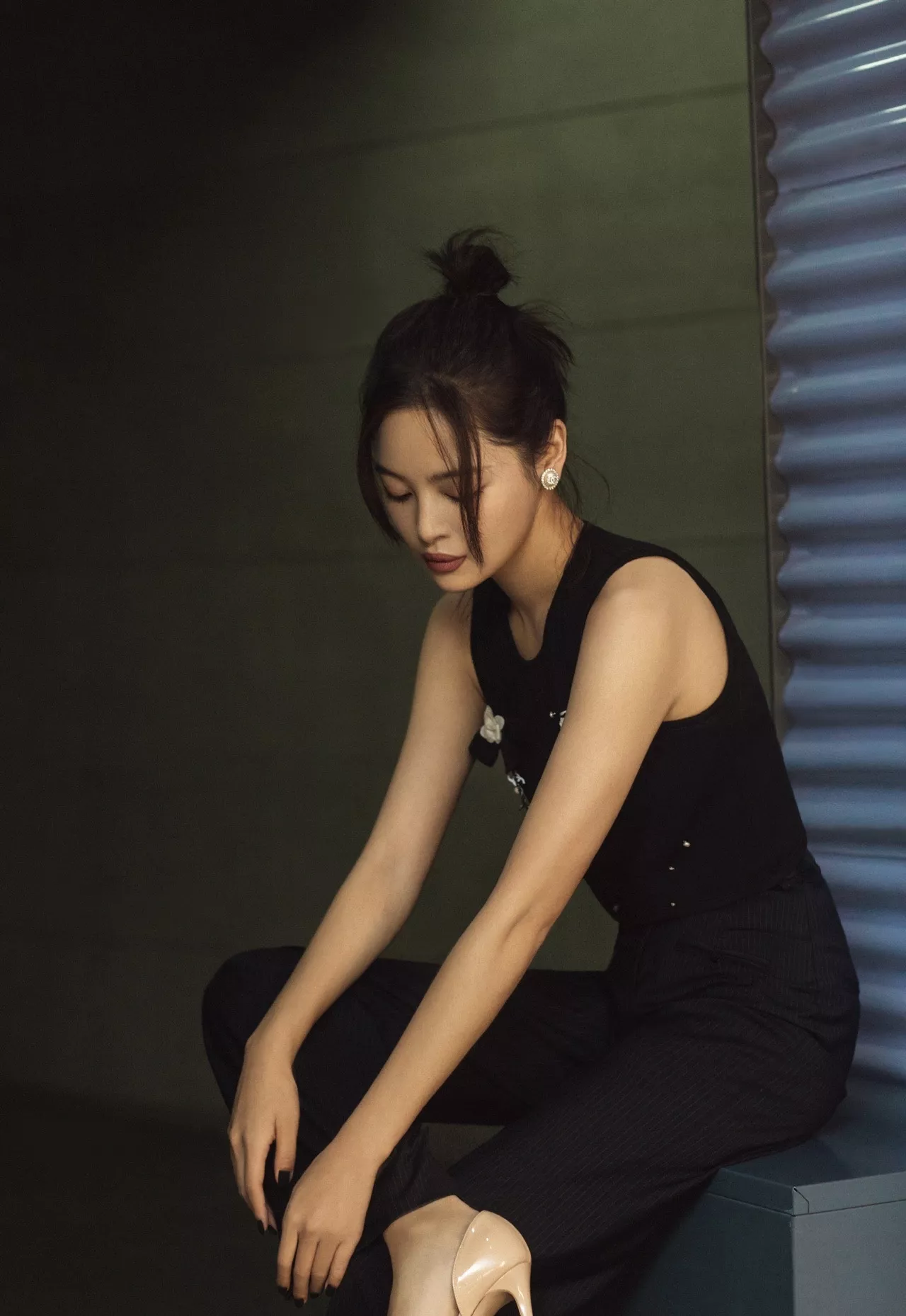 샤넬 진주 장식 타원 이어링 상세 이미지 15