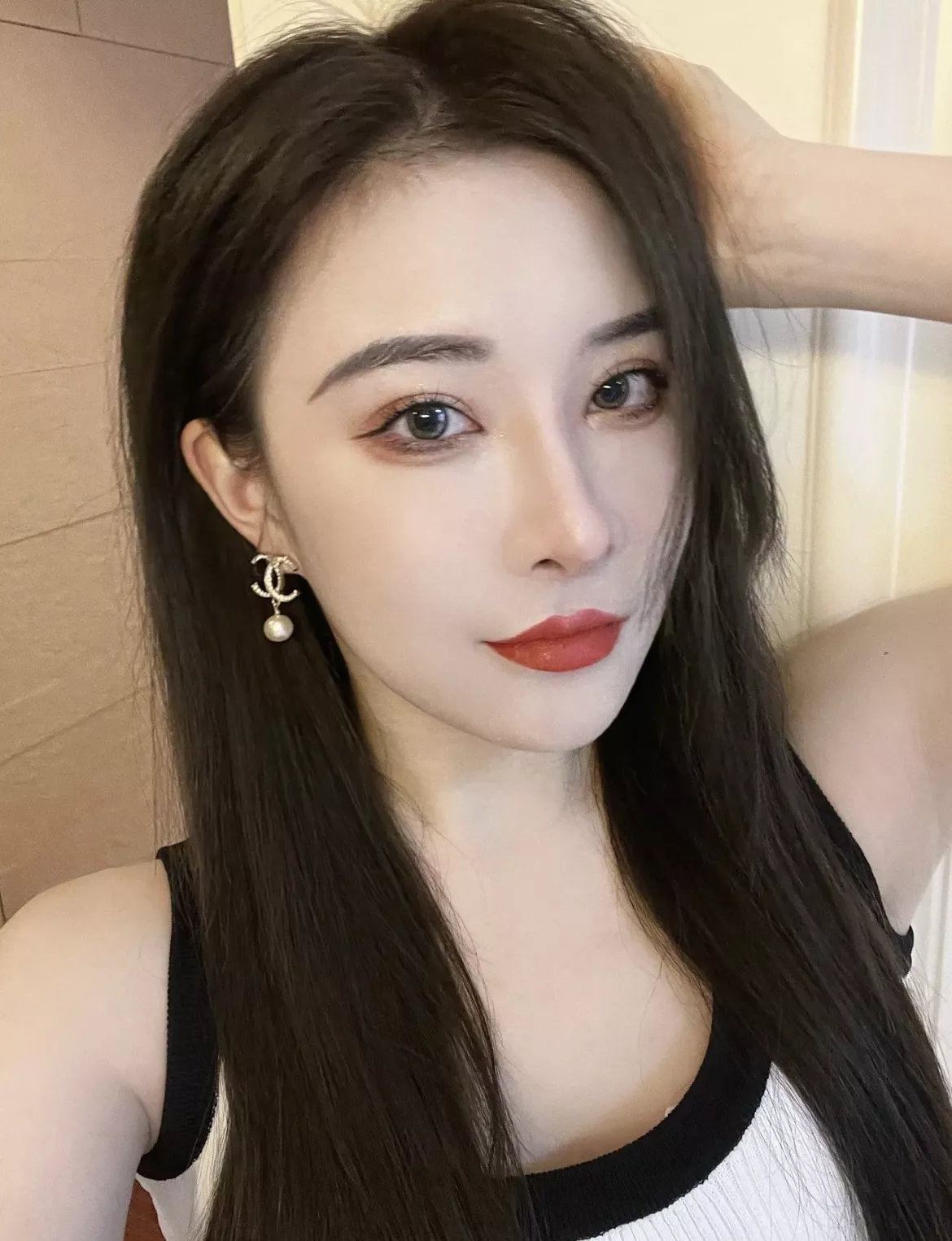샤넬 더블 C 진주 드롭 이어링 상세 이미지 16