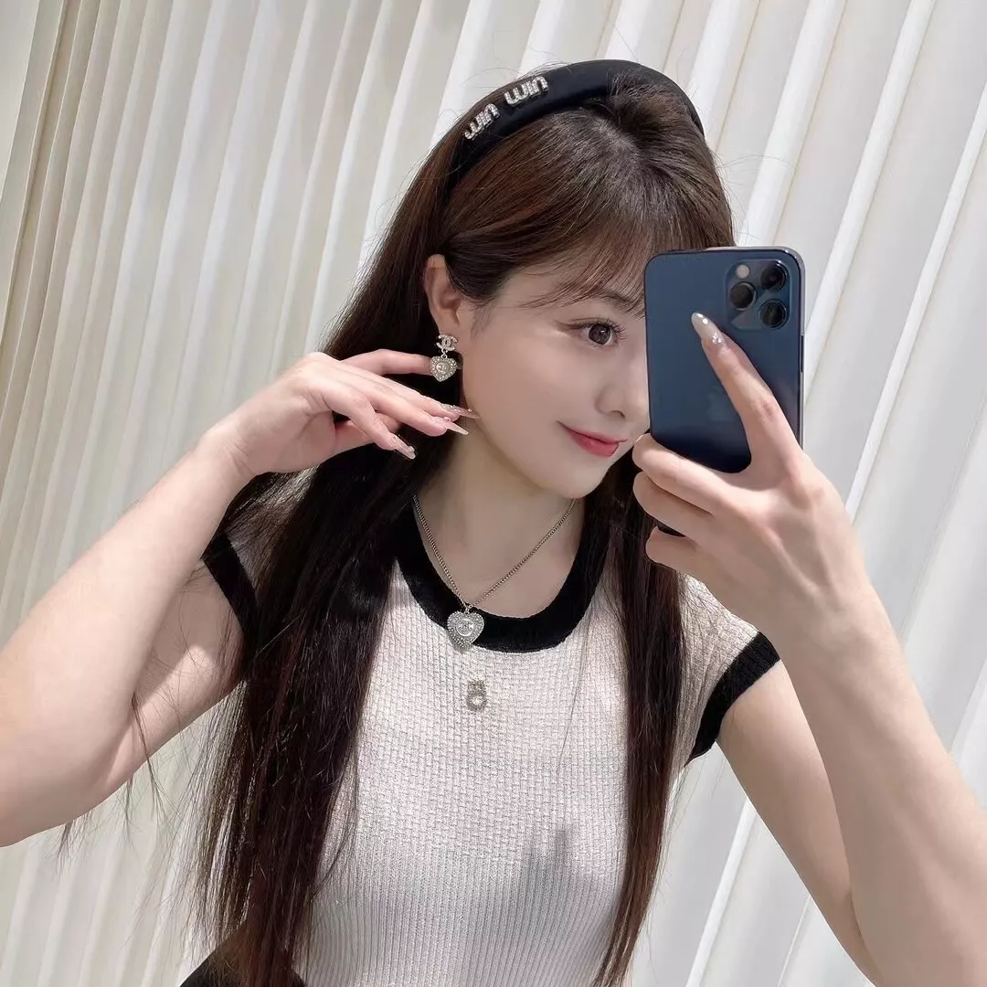 샤넬 하트 장식 진주 포인트 네크리스 상세 이미지 43