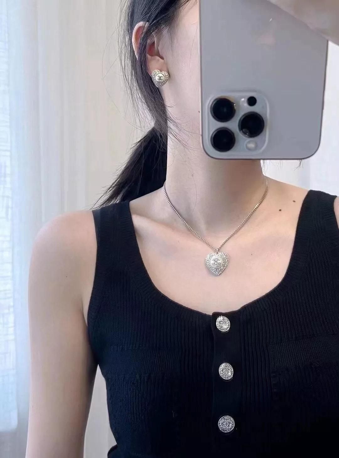 샤넬 하트 장식 진주 포인트 네크리스 상세 이미지 40