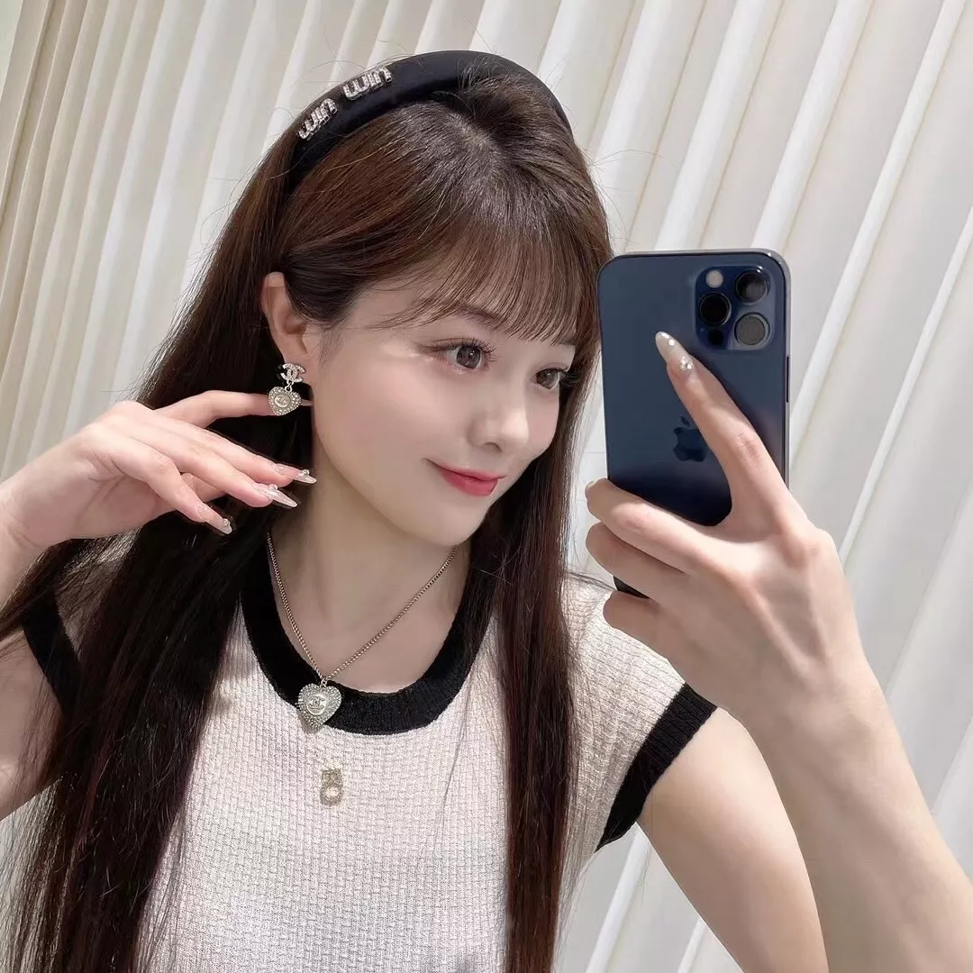 샤넬 하트 장식 진주 포인트 네크리스 상세 이미지 42