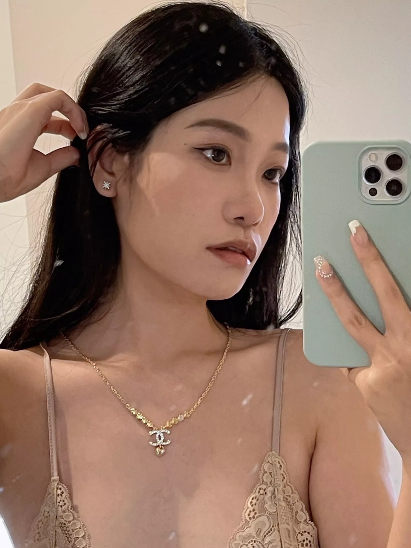 샤넬 하트 드롭 장식 체인 네크리스 상세 이미지 36