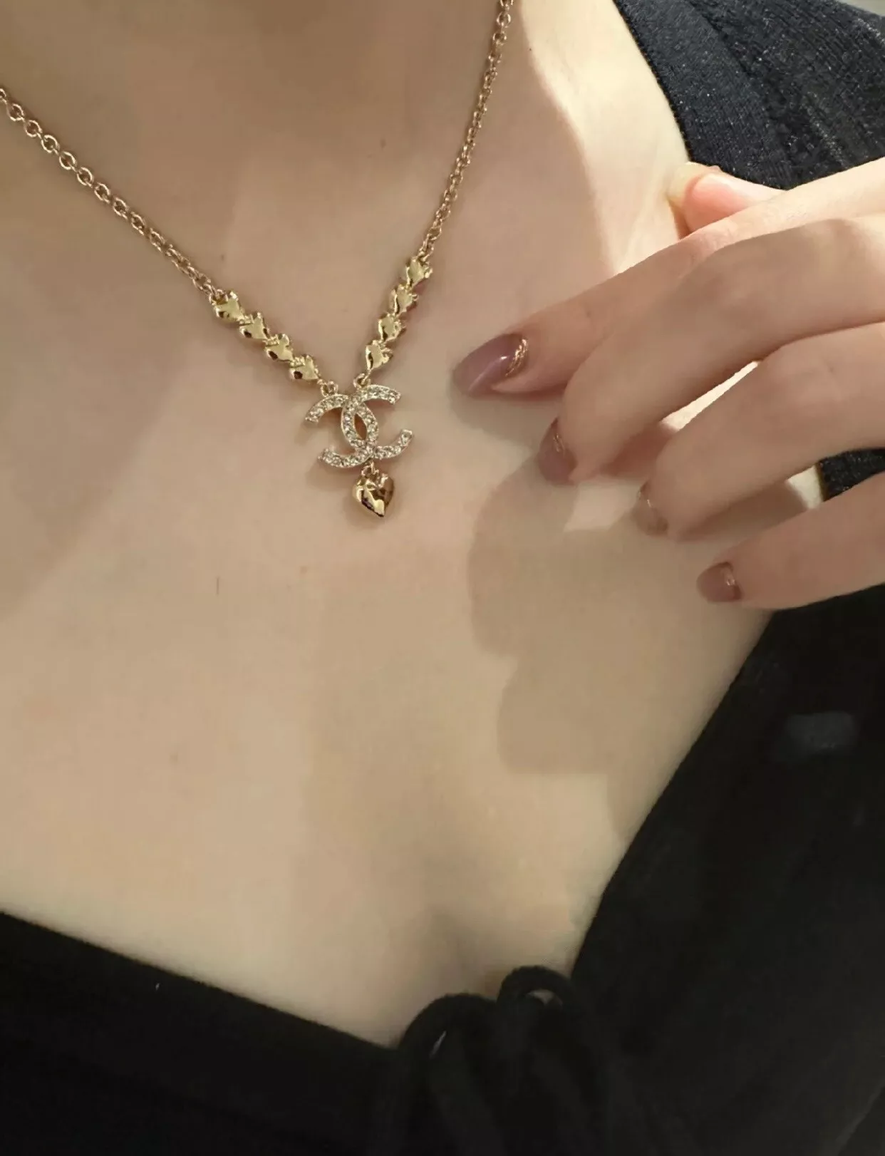 샤넬 하트 드롭 장식 체인 네크리스 상세 이미지 31