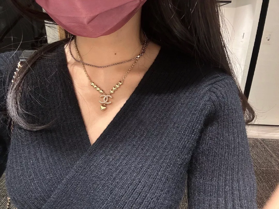 샤넬 하트 드롭 장식 체인 네크리스 상세 이미지 35
