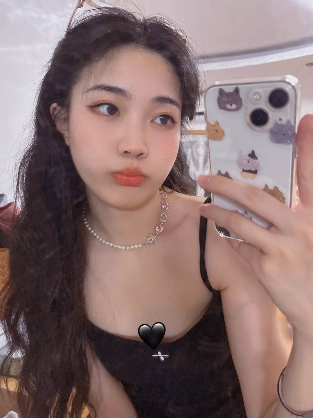 샤넬 진주 하트 참 장식 네크리스 상세 이미지 18