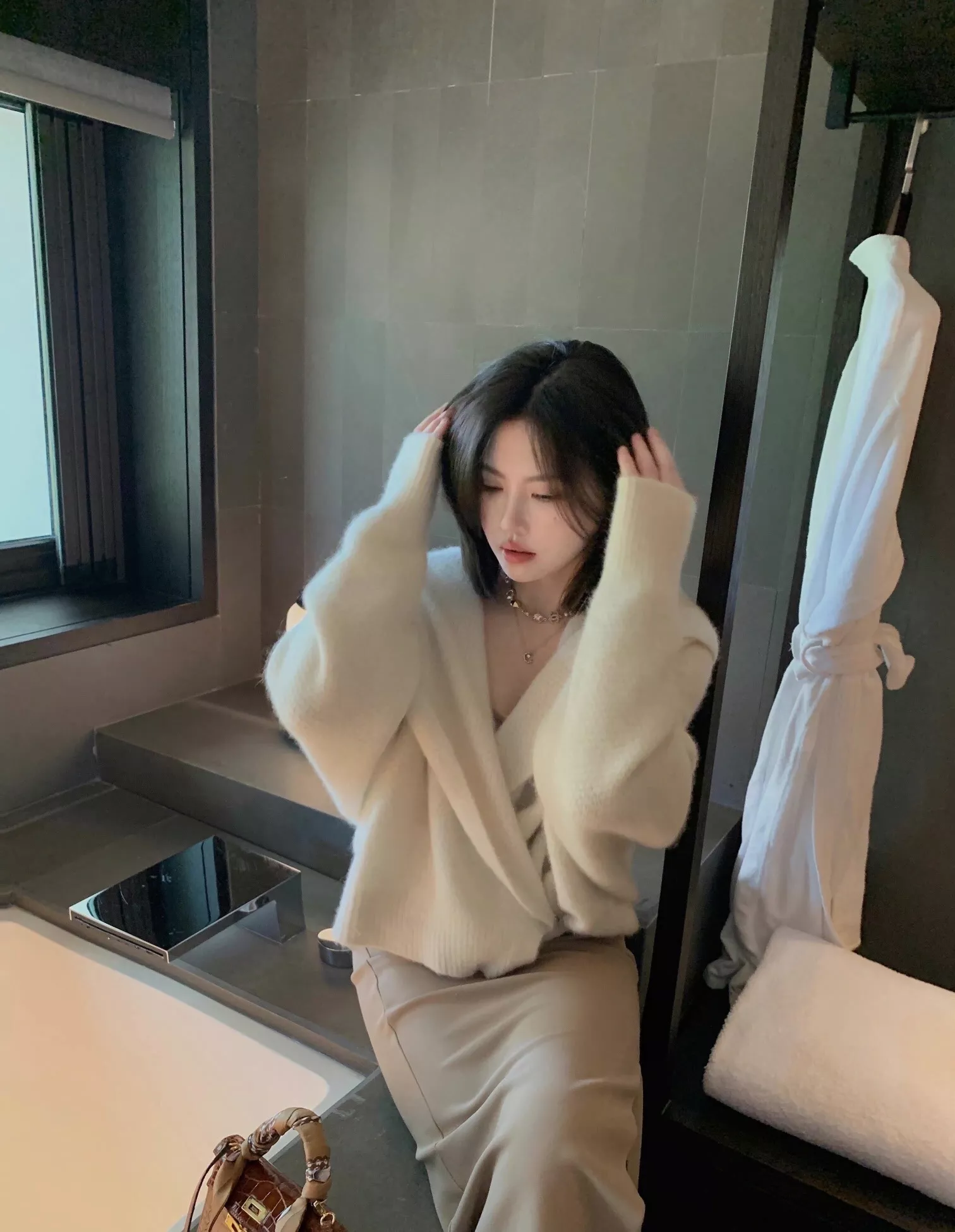 샤넬 진주 하트 참 장식 네크리스 상세 이미지 10