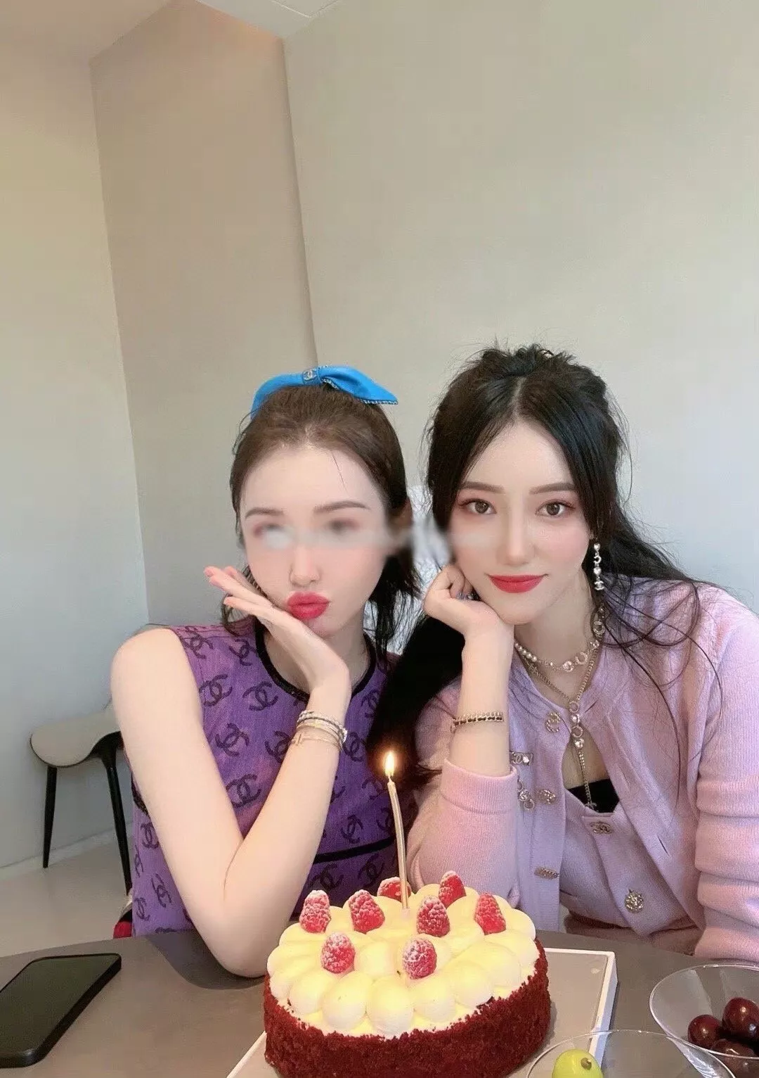샤넬 진주 하트 참 장식 네크리스 상세 이미지 14