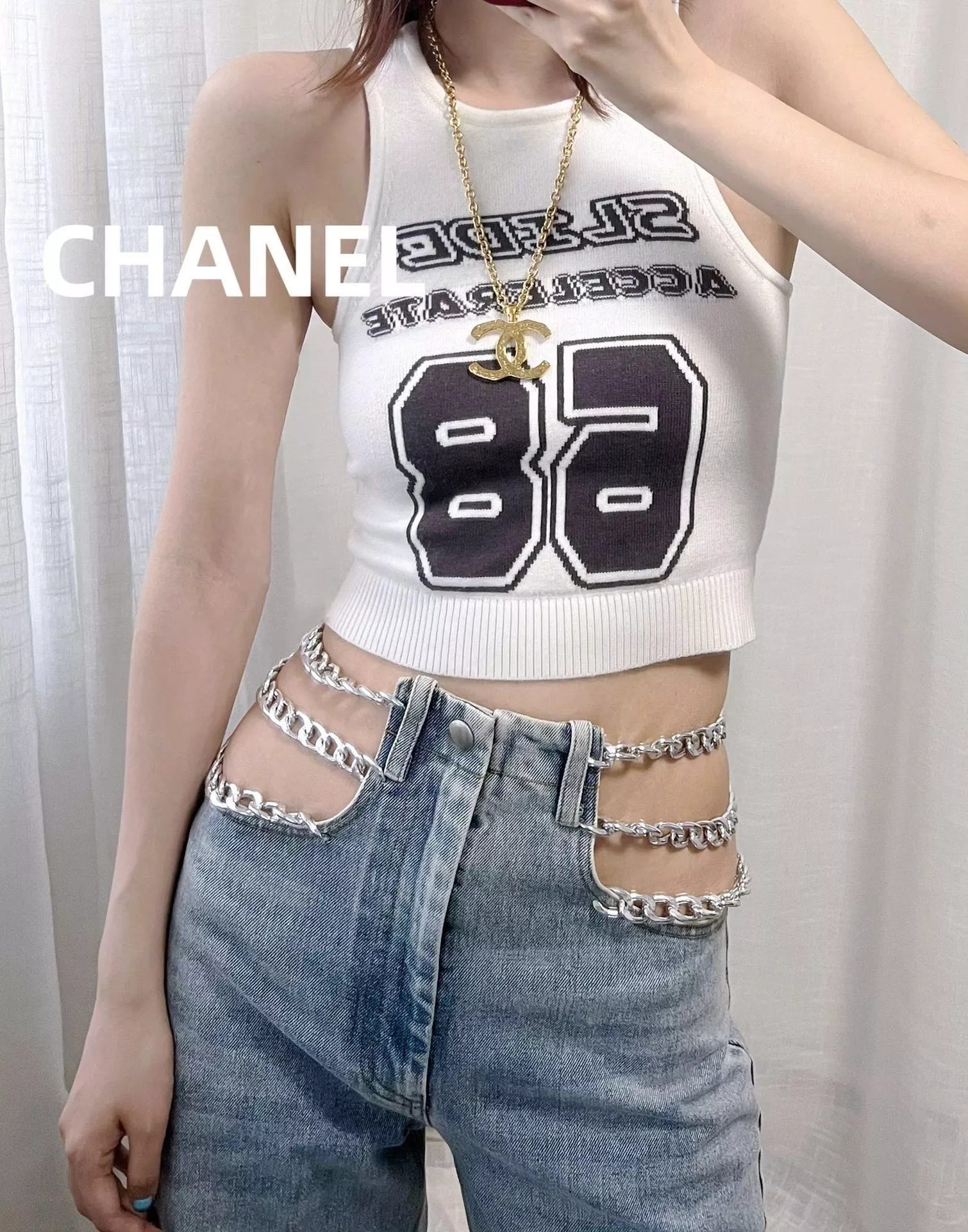 샤넬 빈티지 무드의 더블 씨 펜던트 주얼리 상세 이미지 9