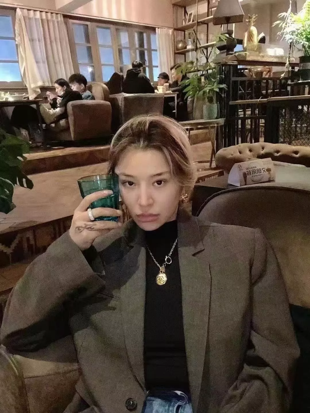 샤넬 빈티지 원형 펜던트 네크리스 상세 이미지 11