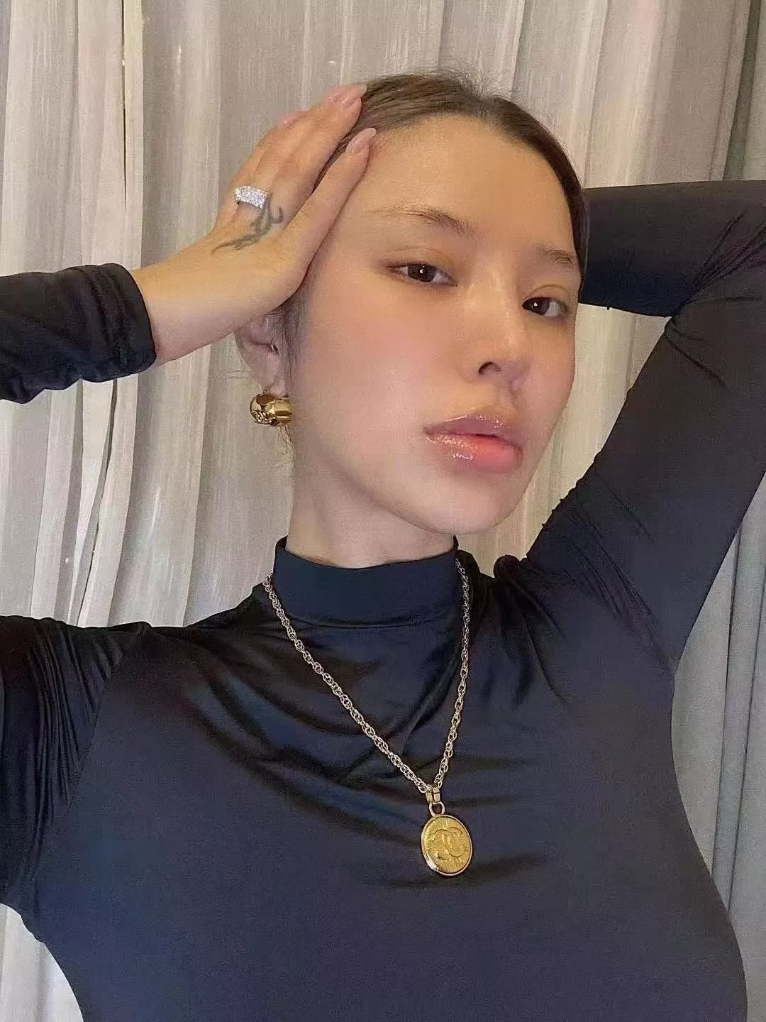 샤넬 빈티지 원형 펜던트 네크리스 상세 이미지 15