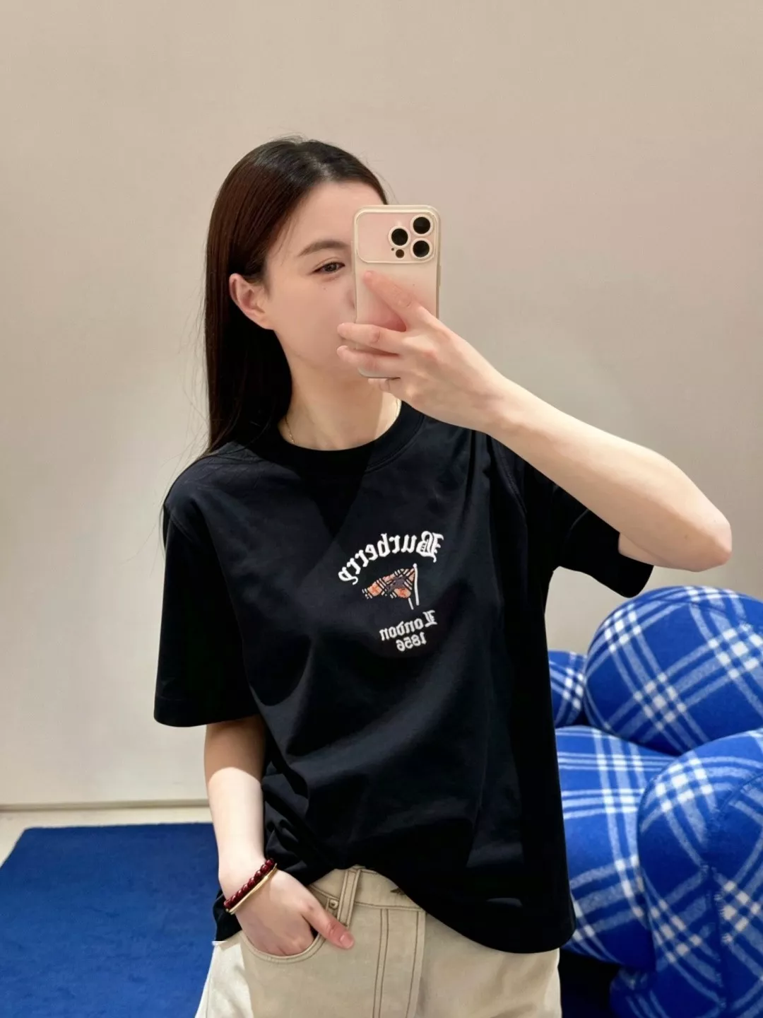 버버리 플래그 자수 라운드 반팔 상의 상세 이미지 10
