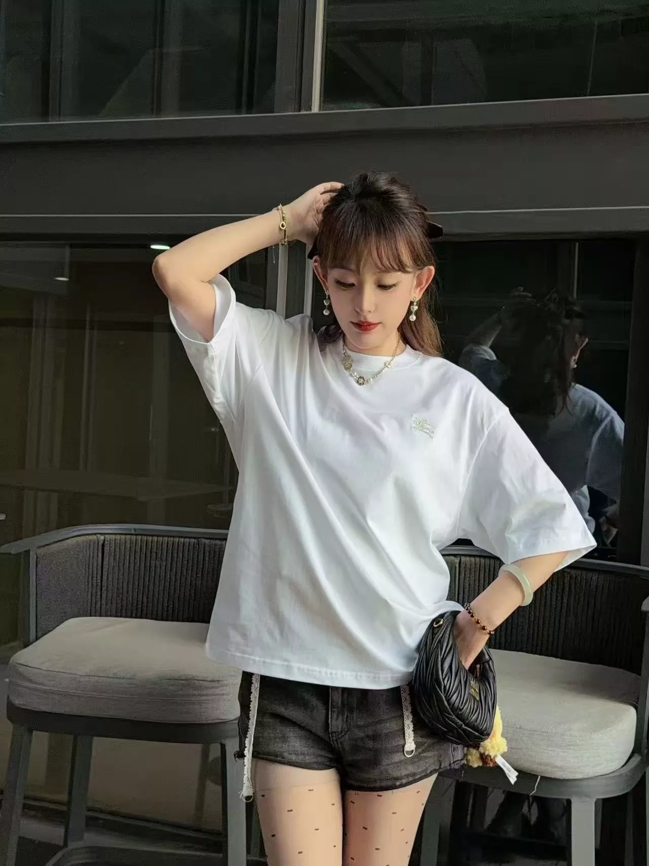 버버리 금은 전마 자수 포인트 반팔 상의 상세 이미지 10