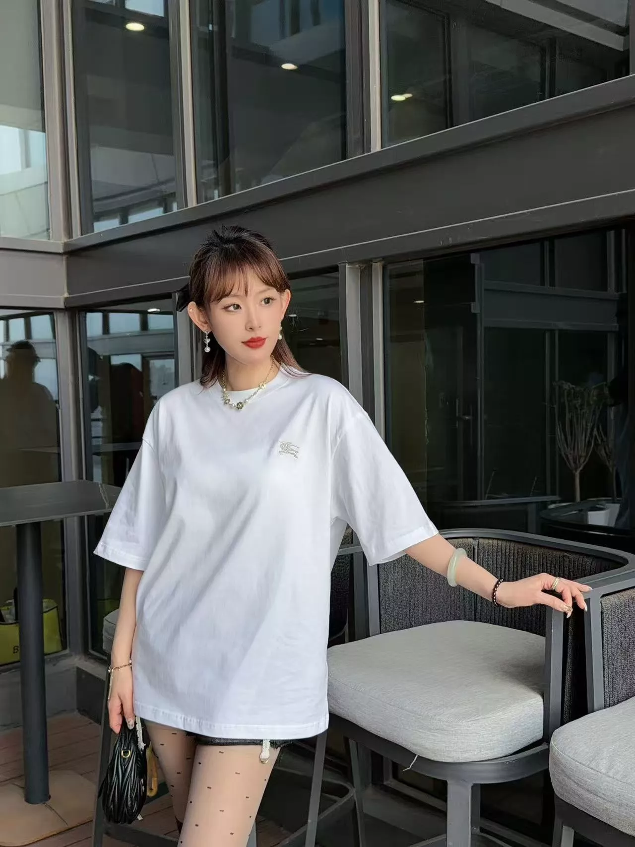 버버리 금은 전마 자수 포인트 반팔 상의 상세 이미지 13